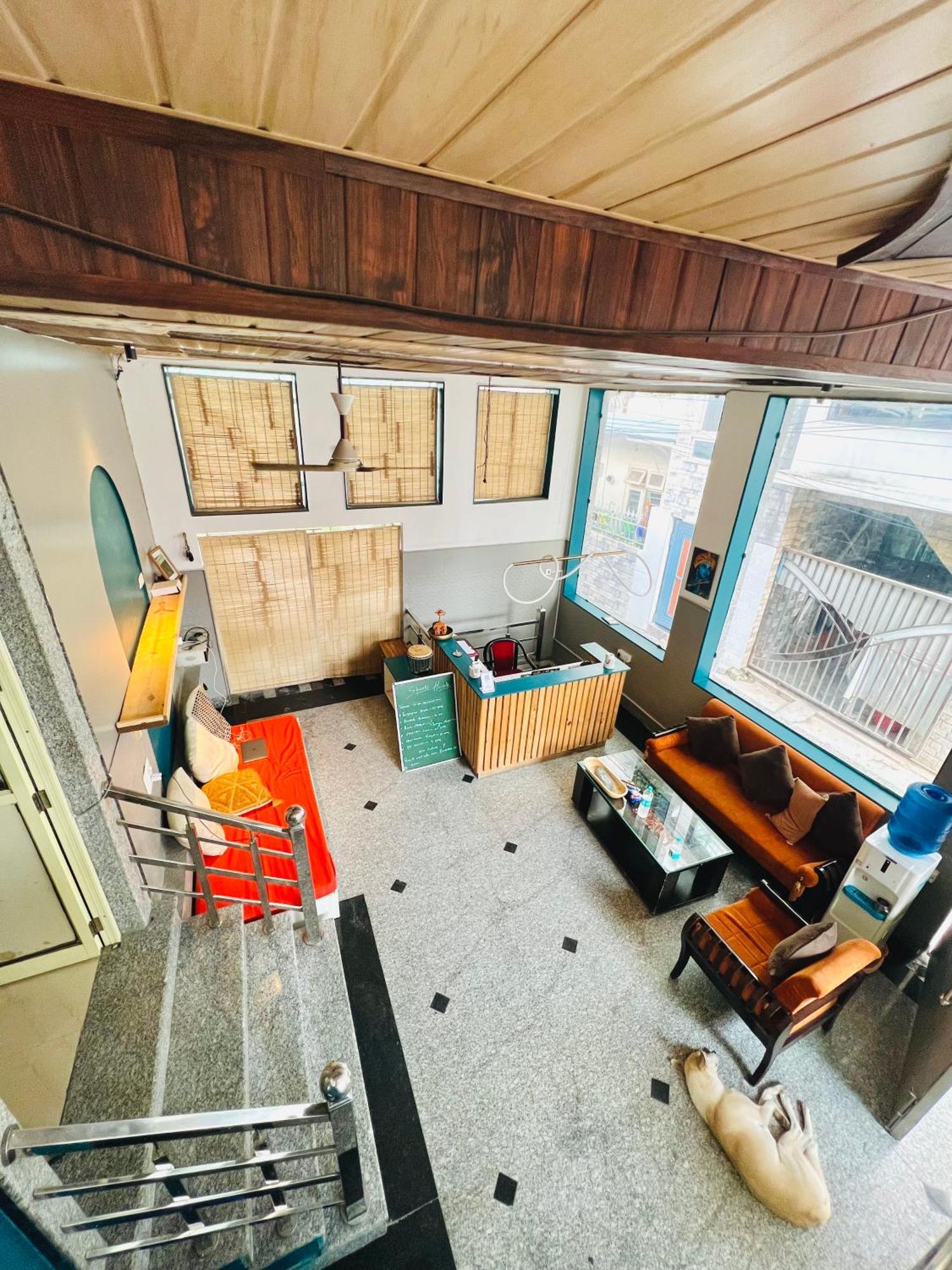 Shanti - Aesthetic With Netflix, & Ac In Upper Tapovan 3*