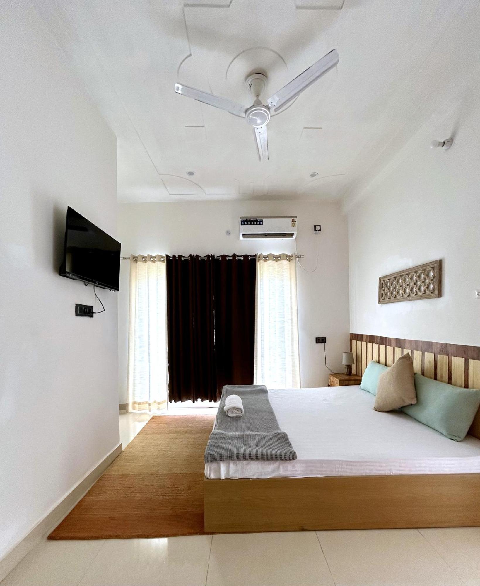 Hotel Prithvi - Aesthetic With Netflix, Ac, Heater In Upper Tapovan