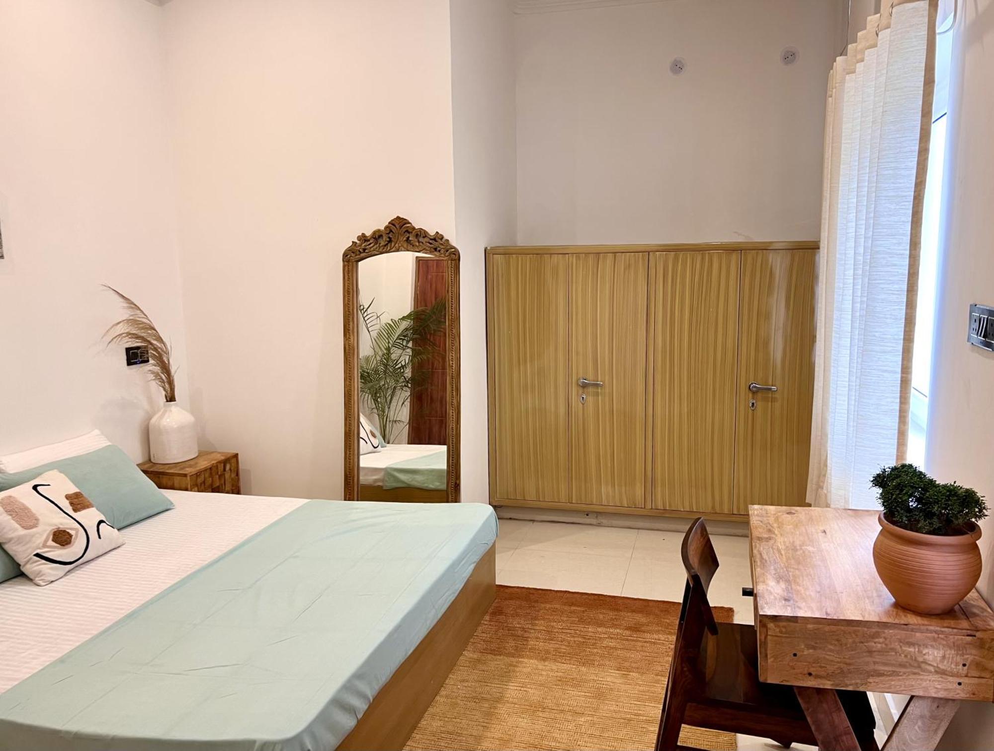 Hotel Prithvi - Aesthetic With Netflix, Ac, Heater In Upper Tapovan