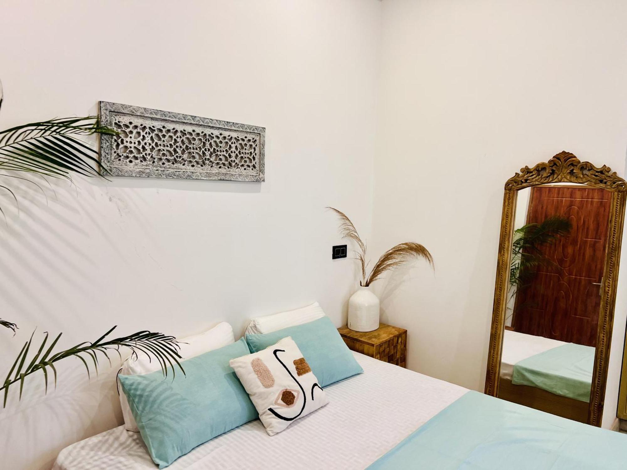 Prithvi - Aesthetic With Netflix, Ac, Heater In Upper Tapovan 2* Rishikesh