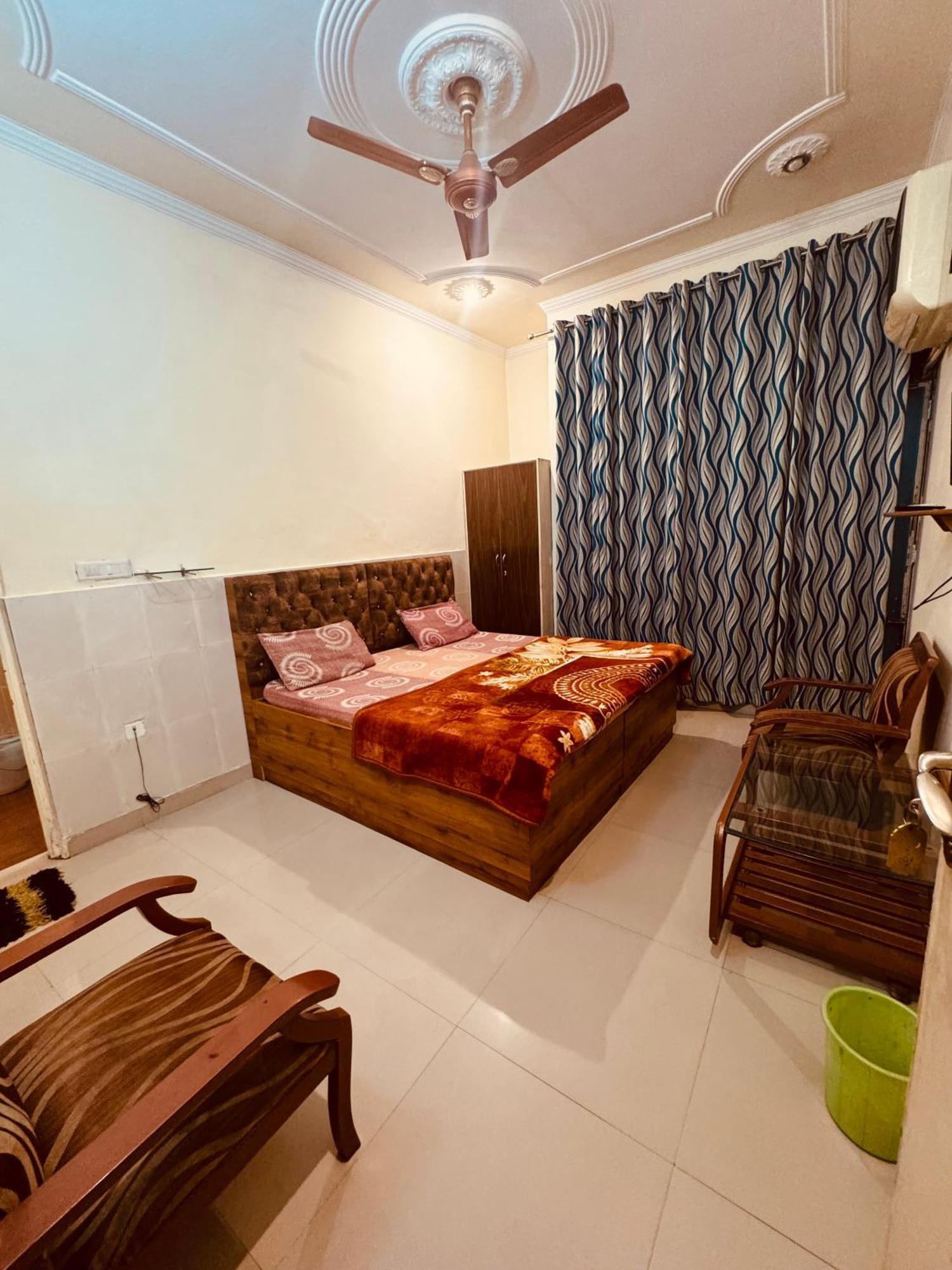 Qube House Hotel 3*