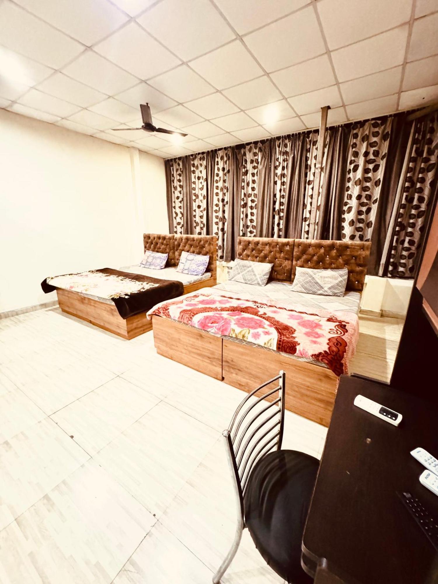 Qube House 3*