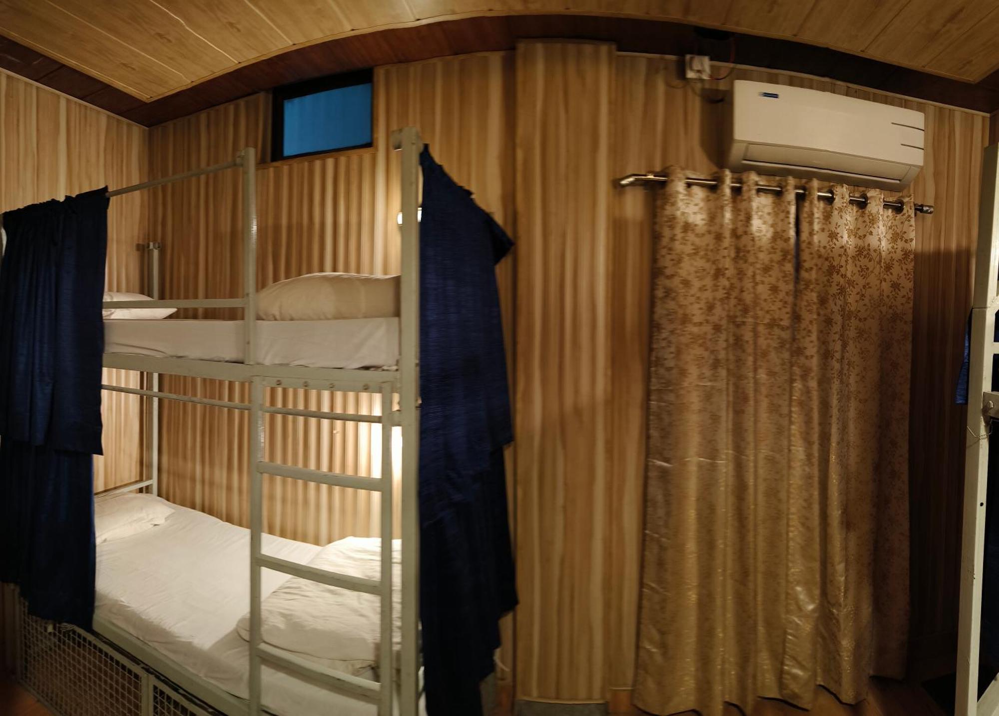 The Mountain View 3* Rishikesh