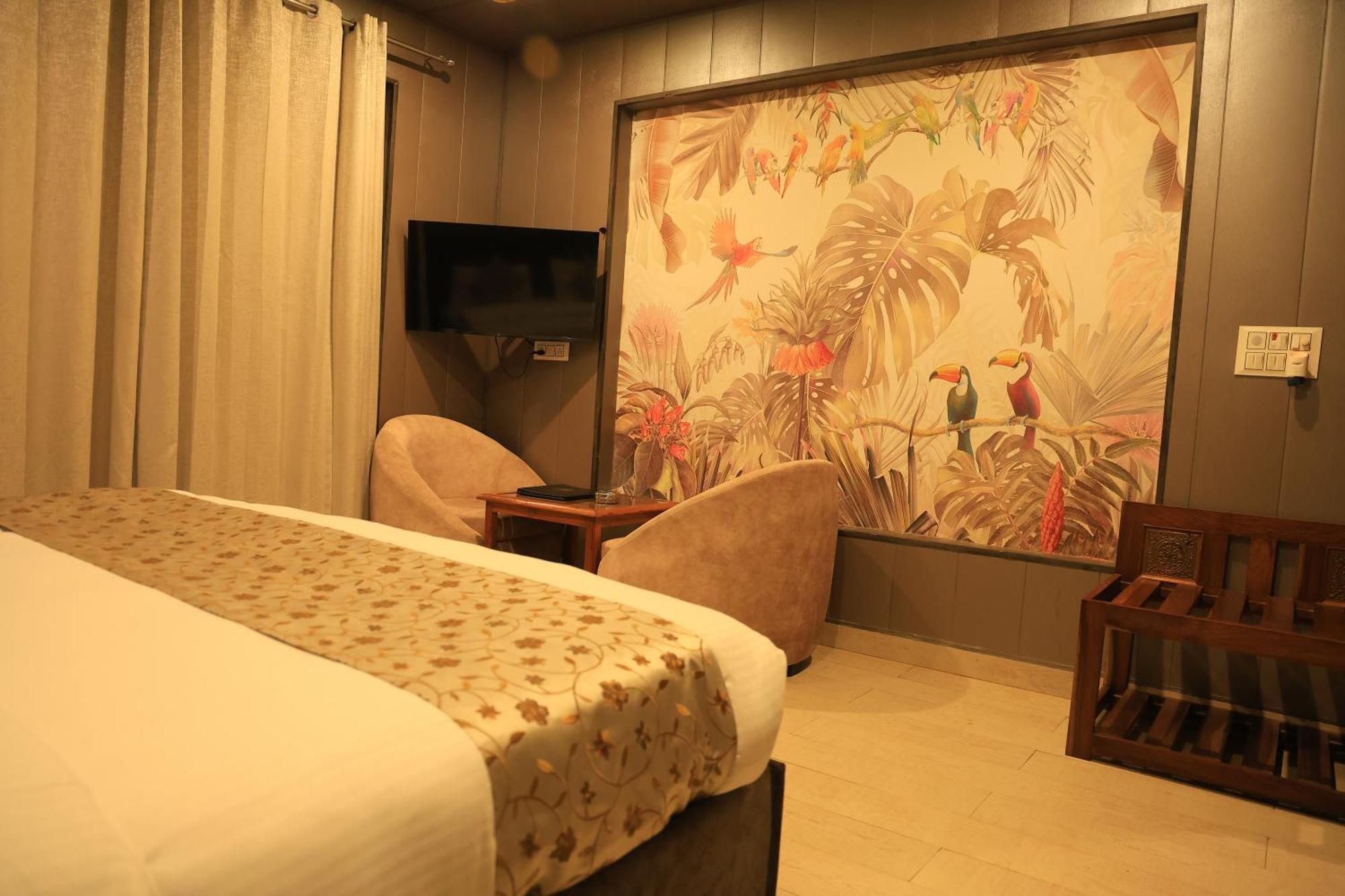 Yogved Hospitality & Hotel 3*