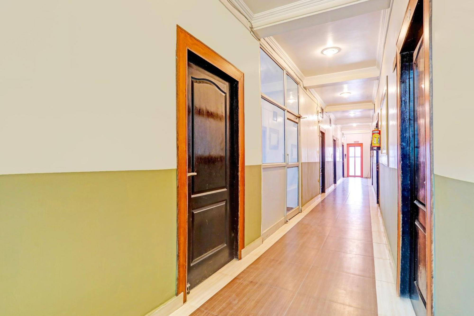 Hotel Super O Tapovan Near Deacon Valley Rishikesh