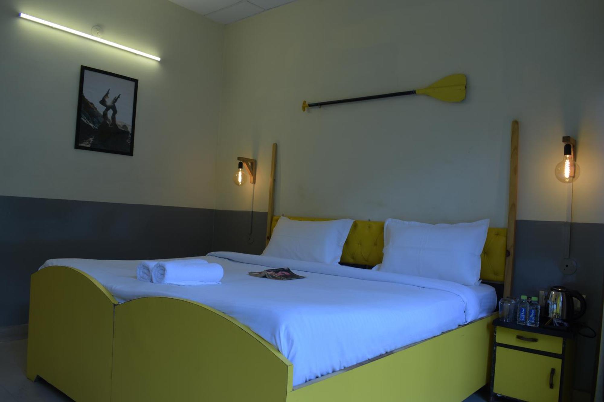 Julley Commune Hostel Rishikesh
