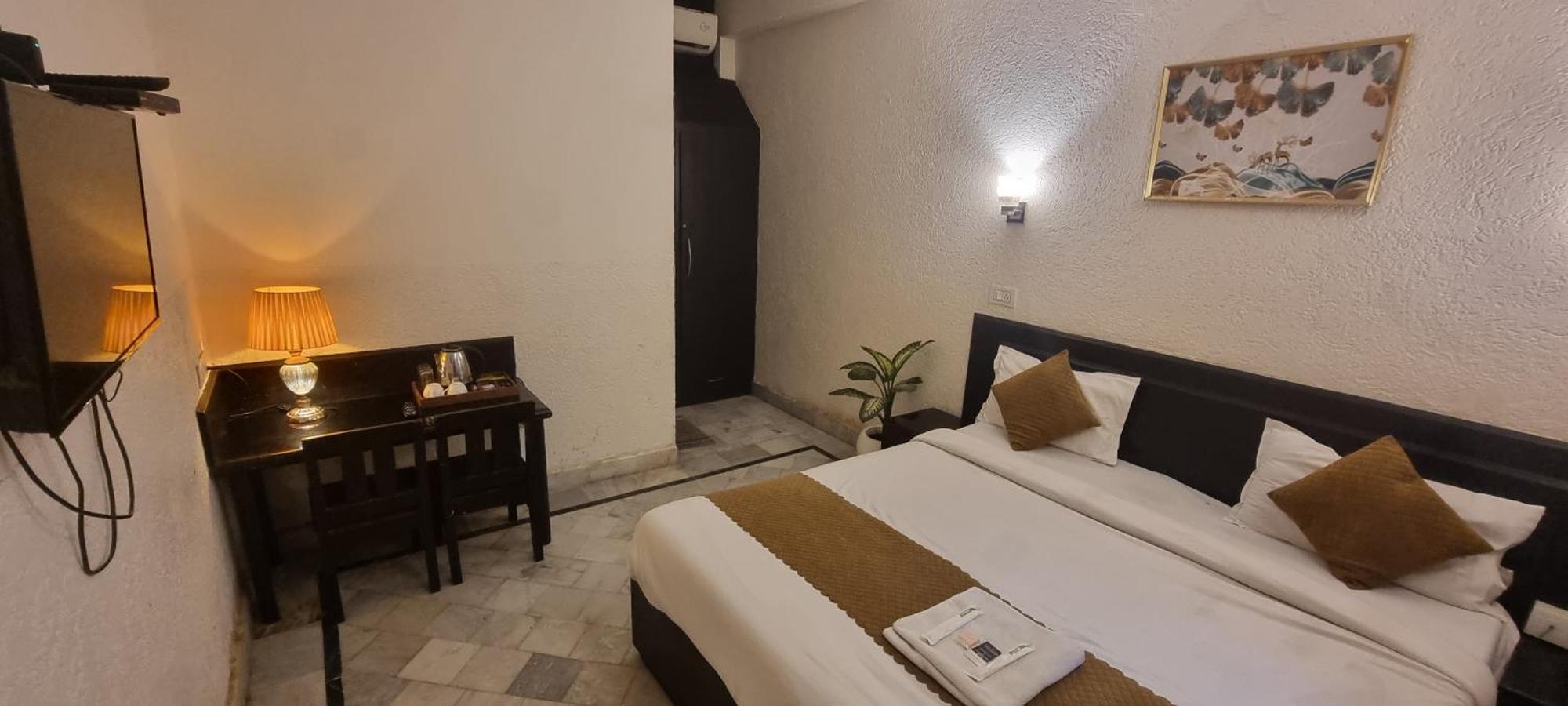 Praana Wellness By Around Hotel