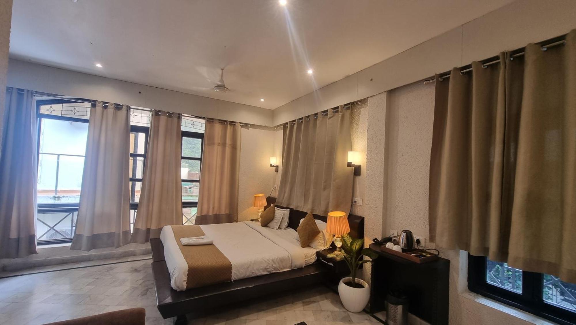 Praana Wellness By Around Hotel 3*