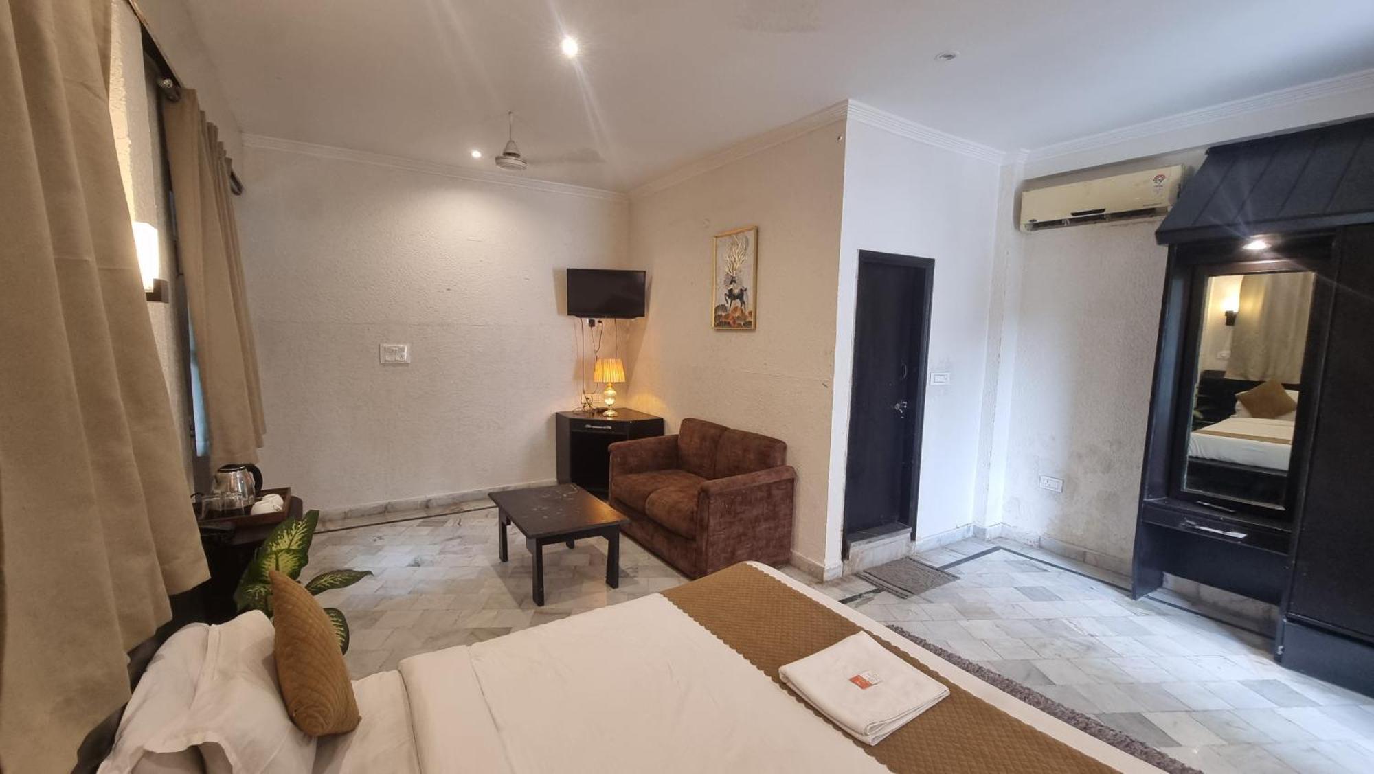 Hotel Praana Wellness By Around Rishikesh