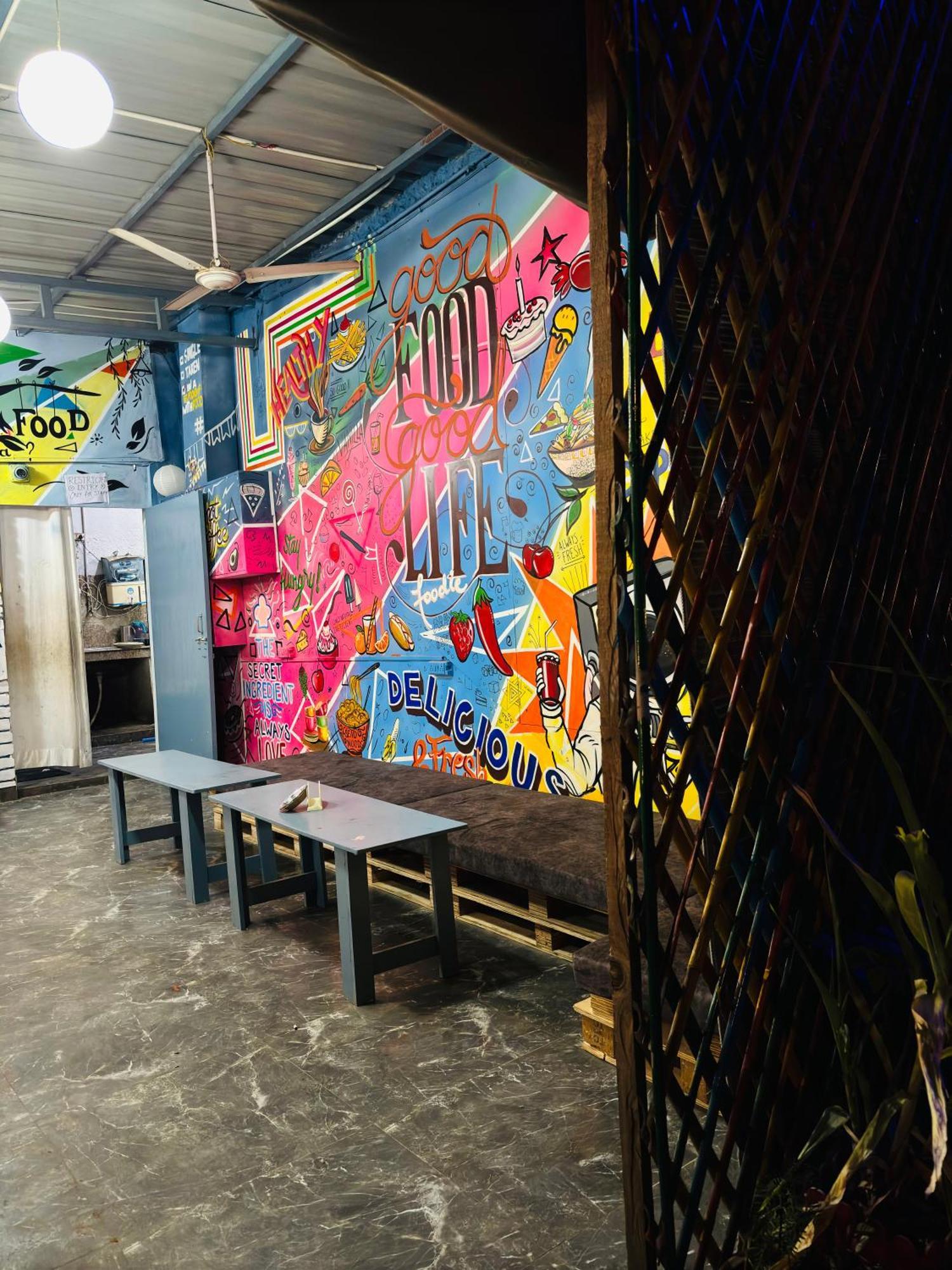 Urban Loft Hostel *
