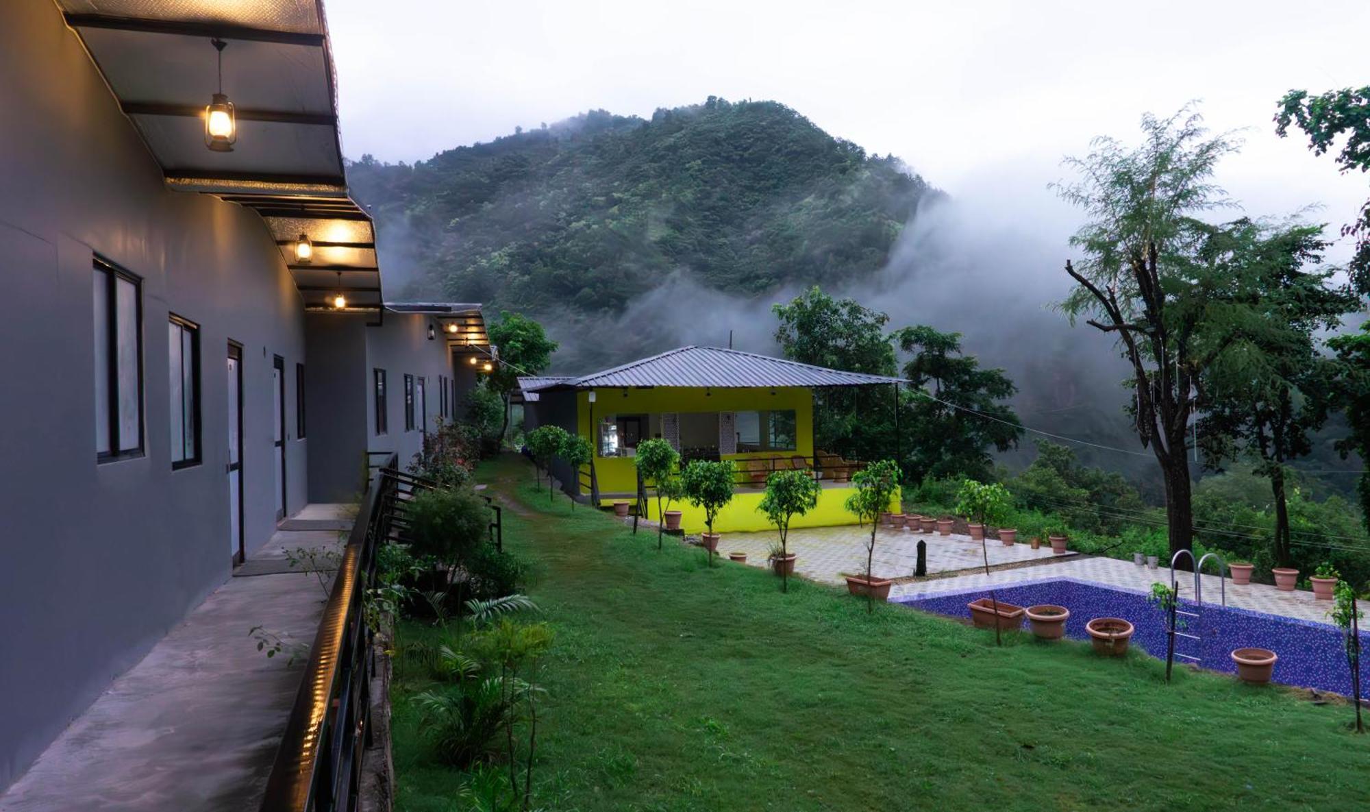 Resort Isol Nature
