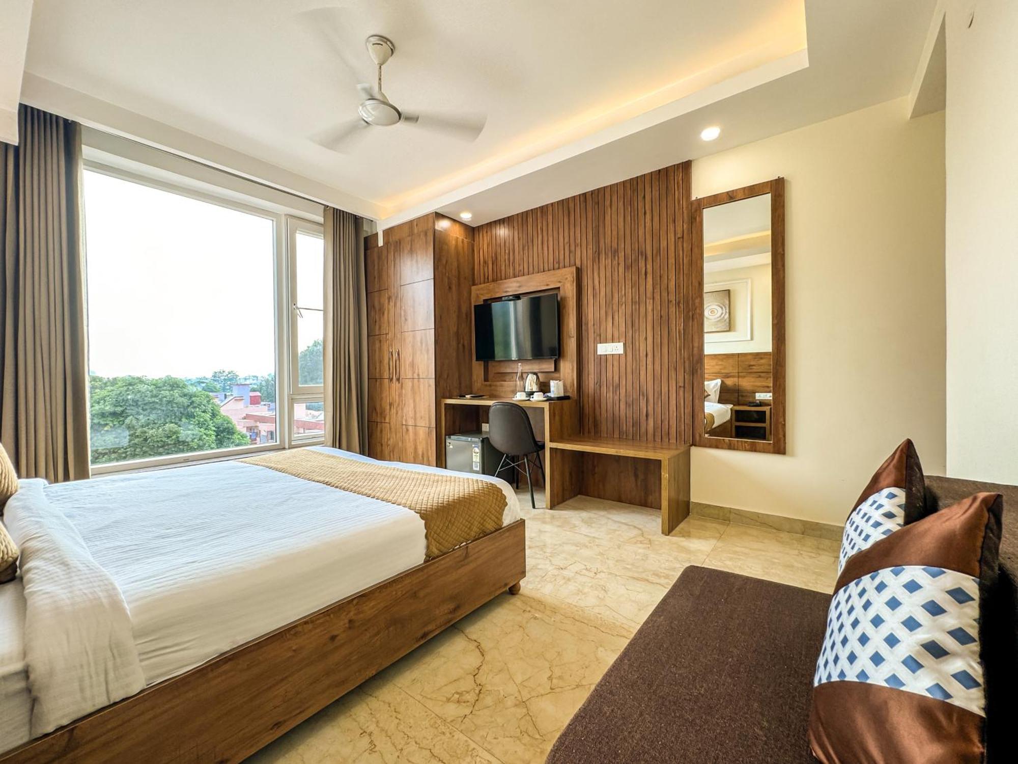 Nirvana Bliss, Behind Parmarth Niketan 3* Rishikesh