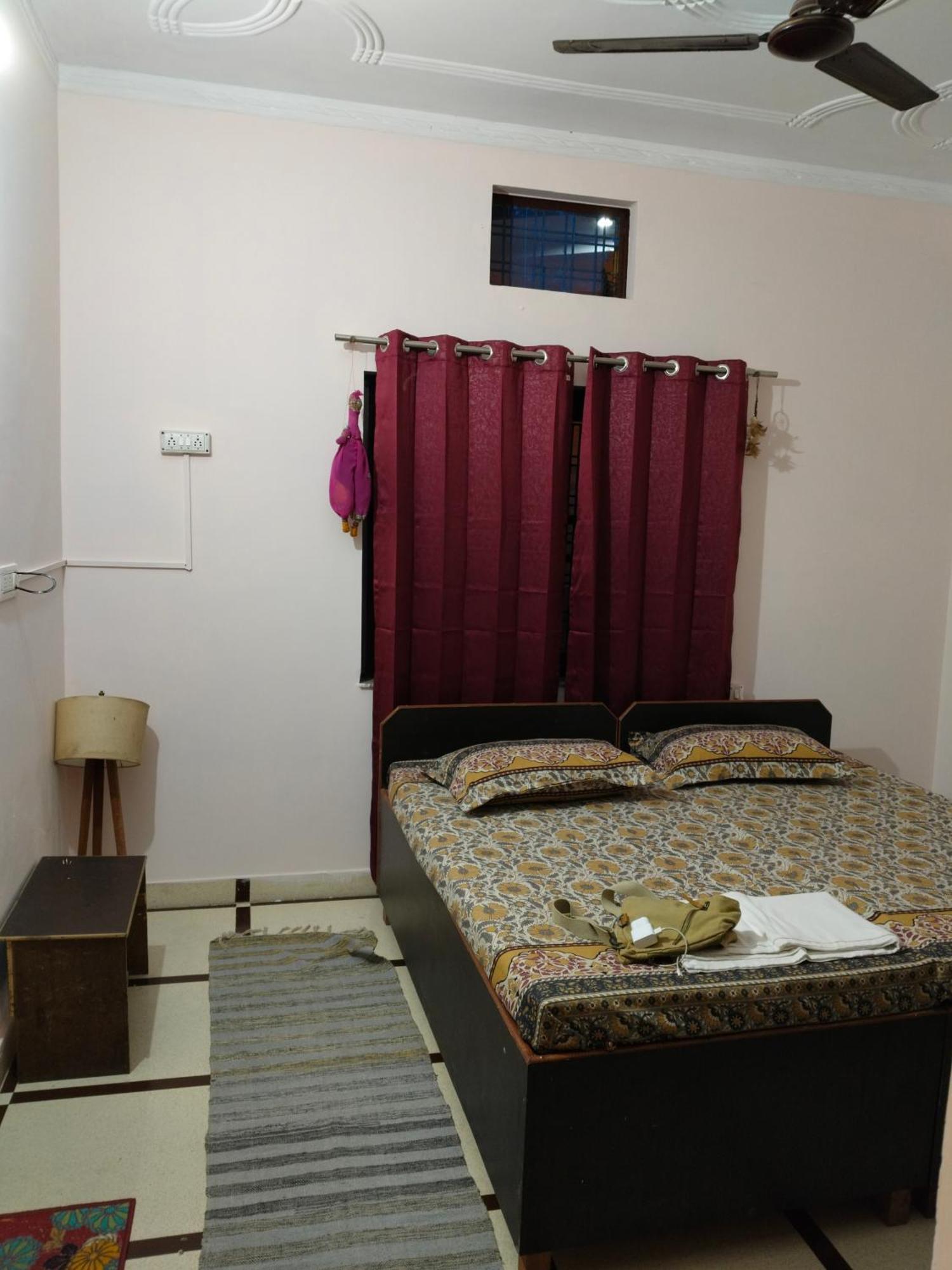 Tebaar Backpackers * Rishikesh