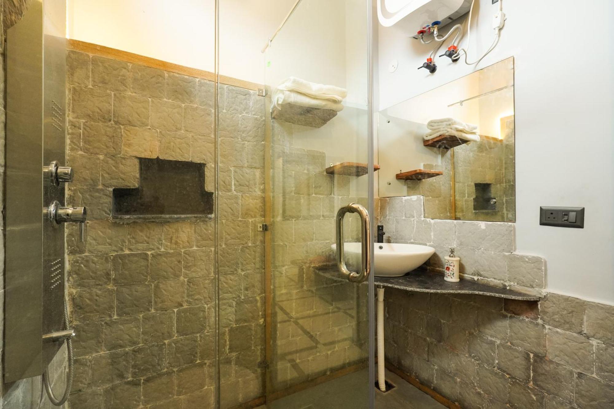 Hotel Aavya Wellness Retreat Center 3*