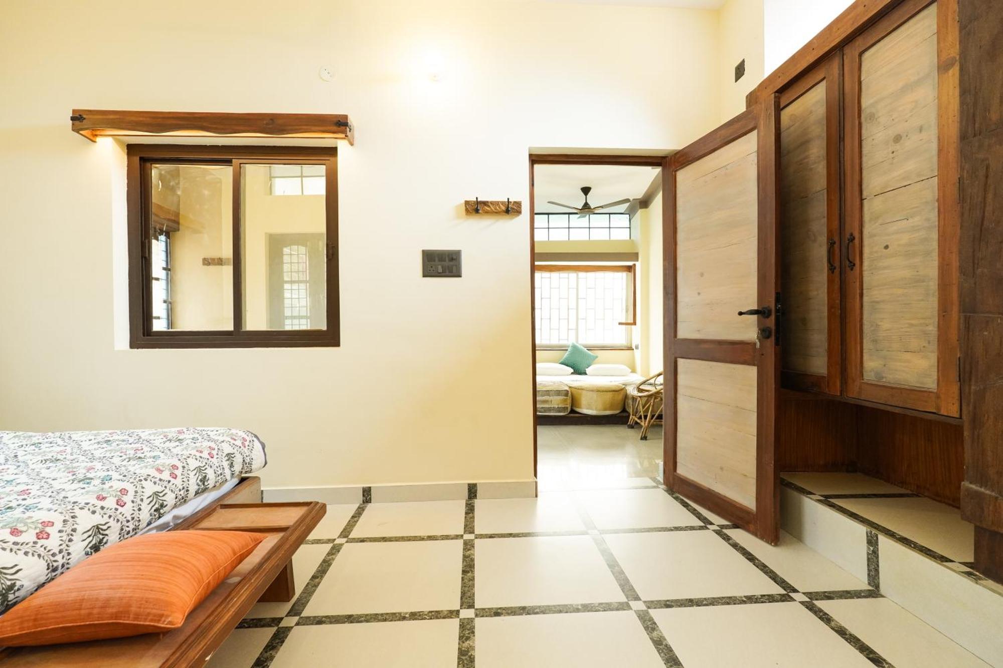 Hotel Aavya Wellness Retreat Center Rishikesh