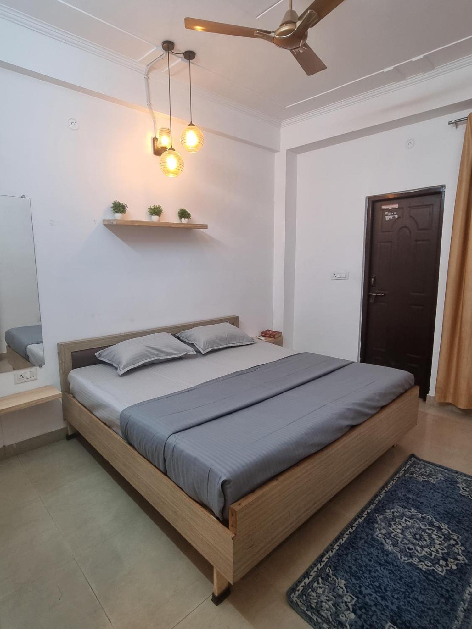 Hostel The Anand Tapovan