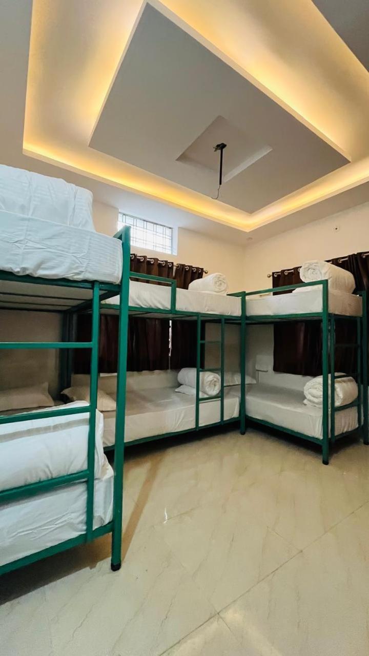 Shanti - Aesthetic With Netflix, & Ac In Upper Tapovan Rishikesh