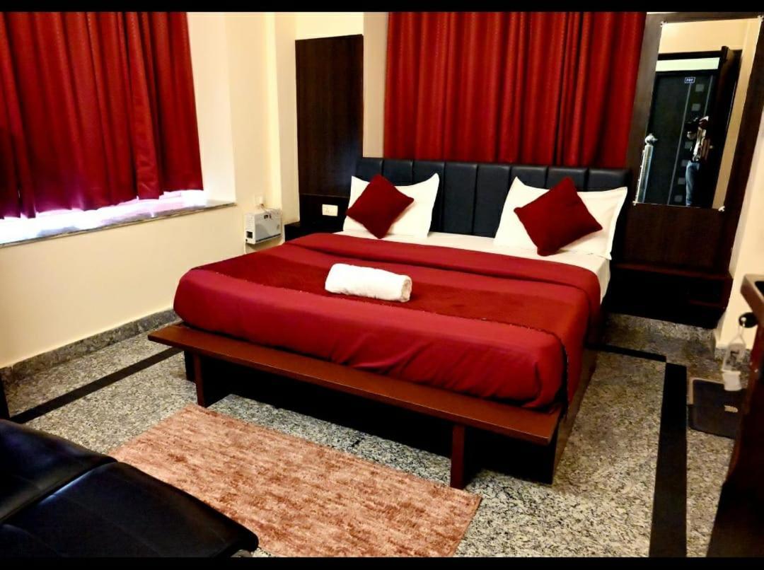 Play V3 Hotel Rishikesh