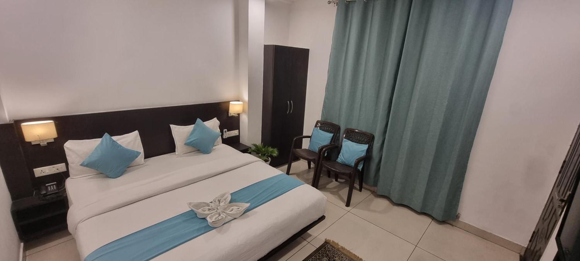 Hotel Rising Hills By Around Rishikesh