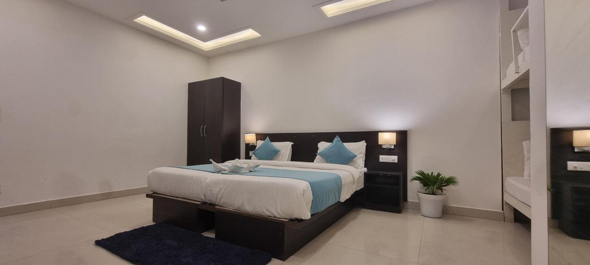 Hotel Rising Hills By Around