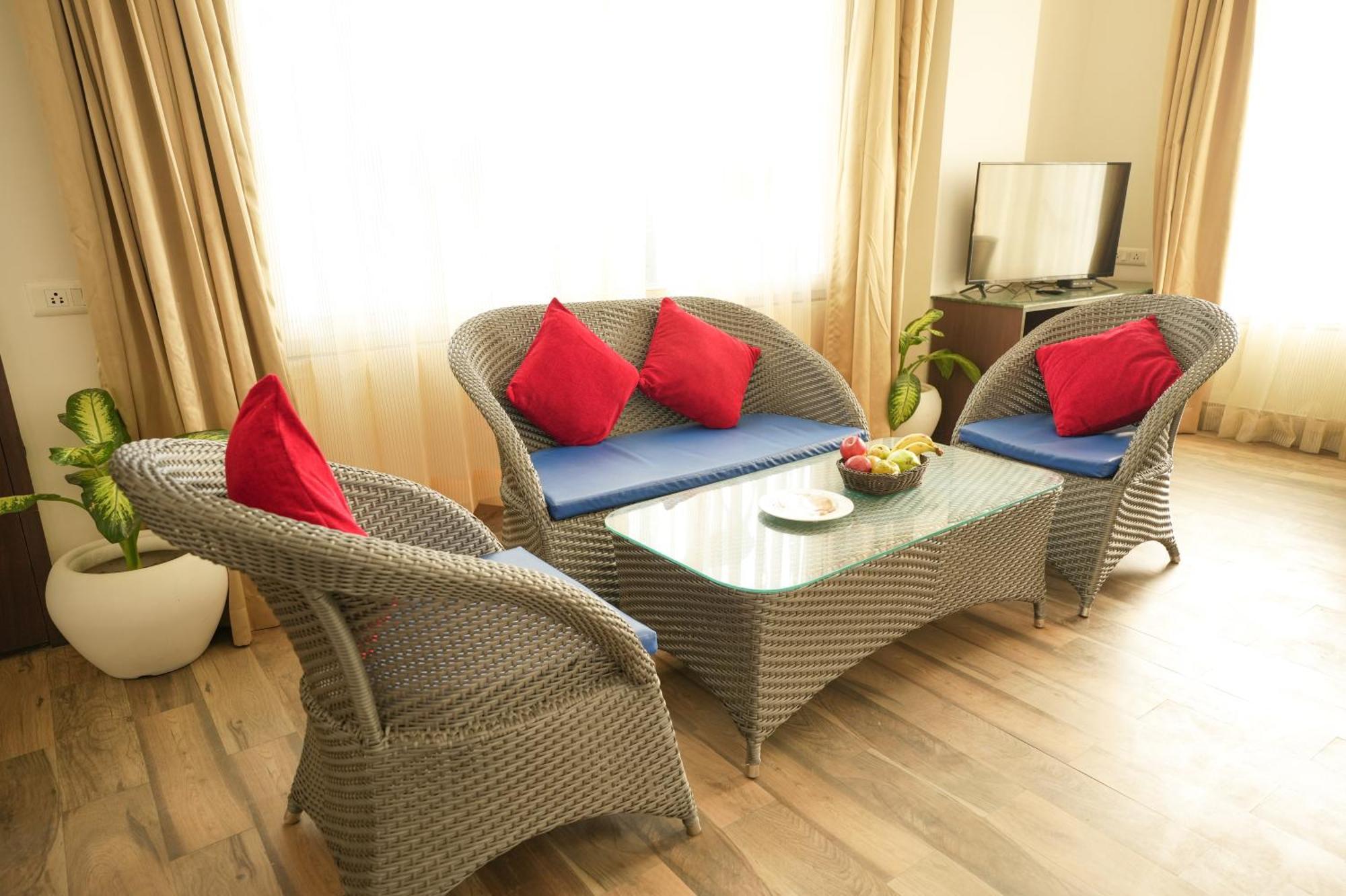 Hotel One Earth Heart 4*