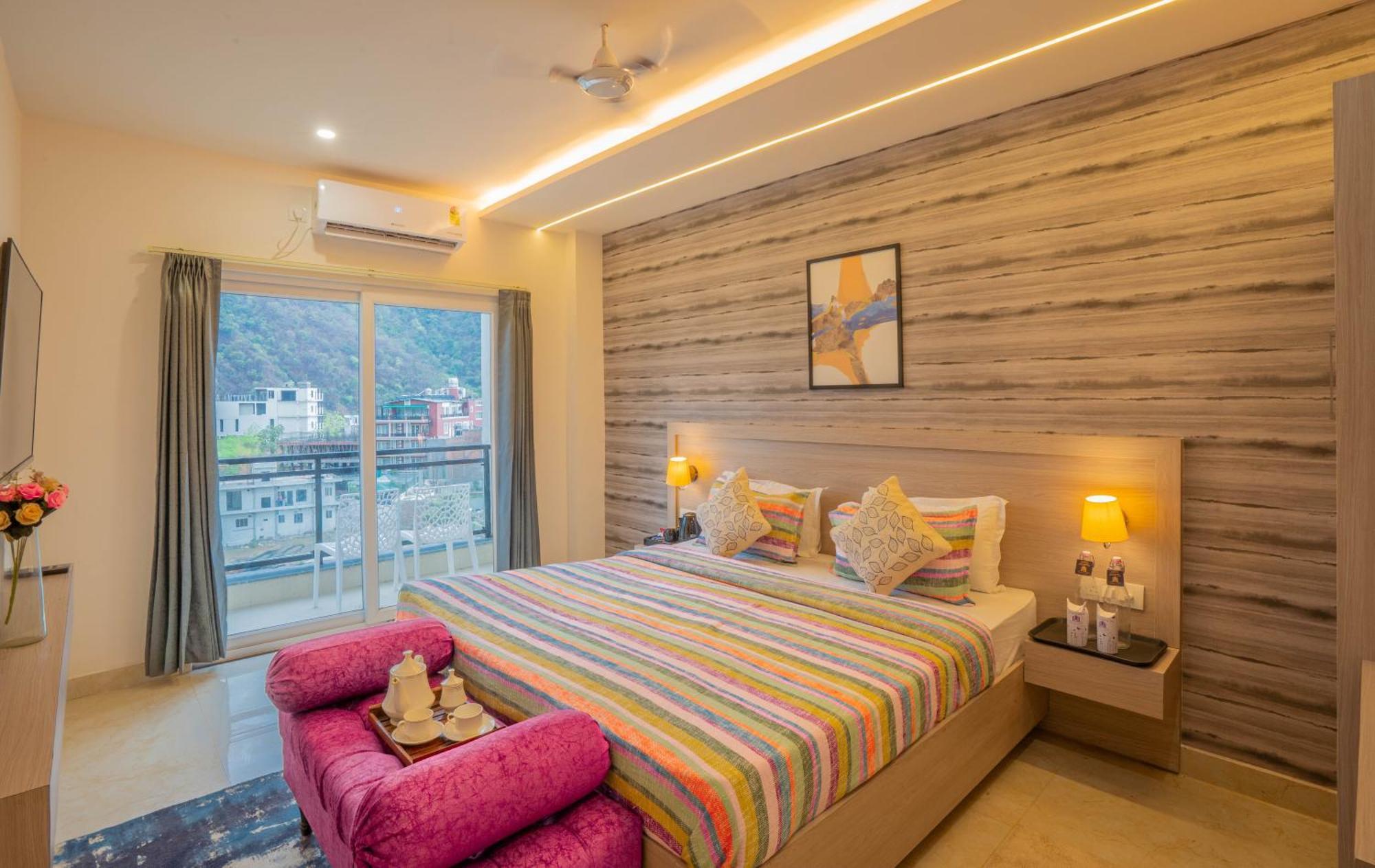 Perfectstayz Alpine Retreat Hotel