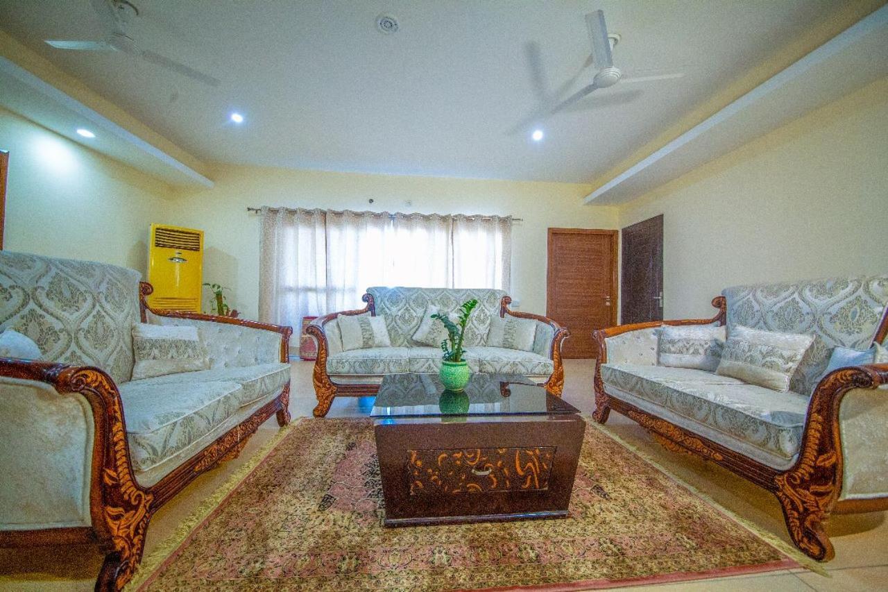 Golden Healing Journeys Homestay Rishikesh