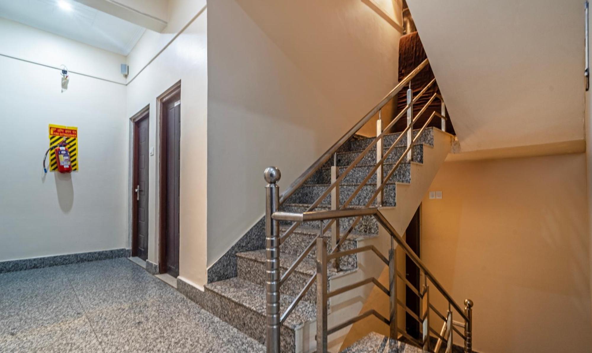 Treebo Ak Residency Hotel 3*