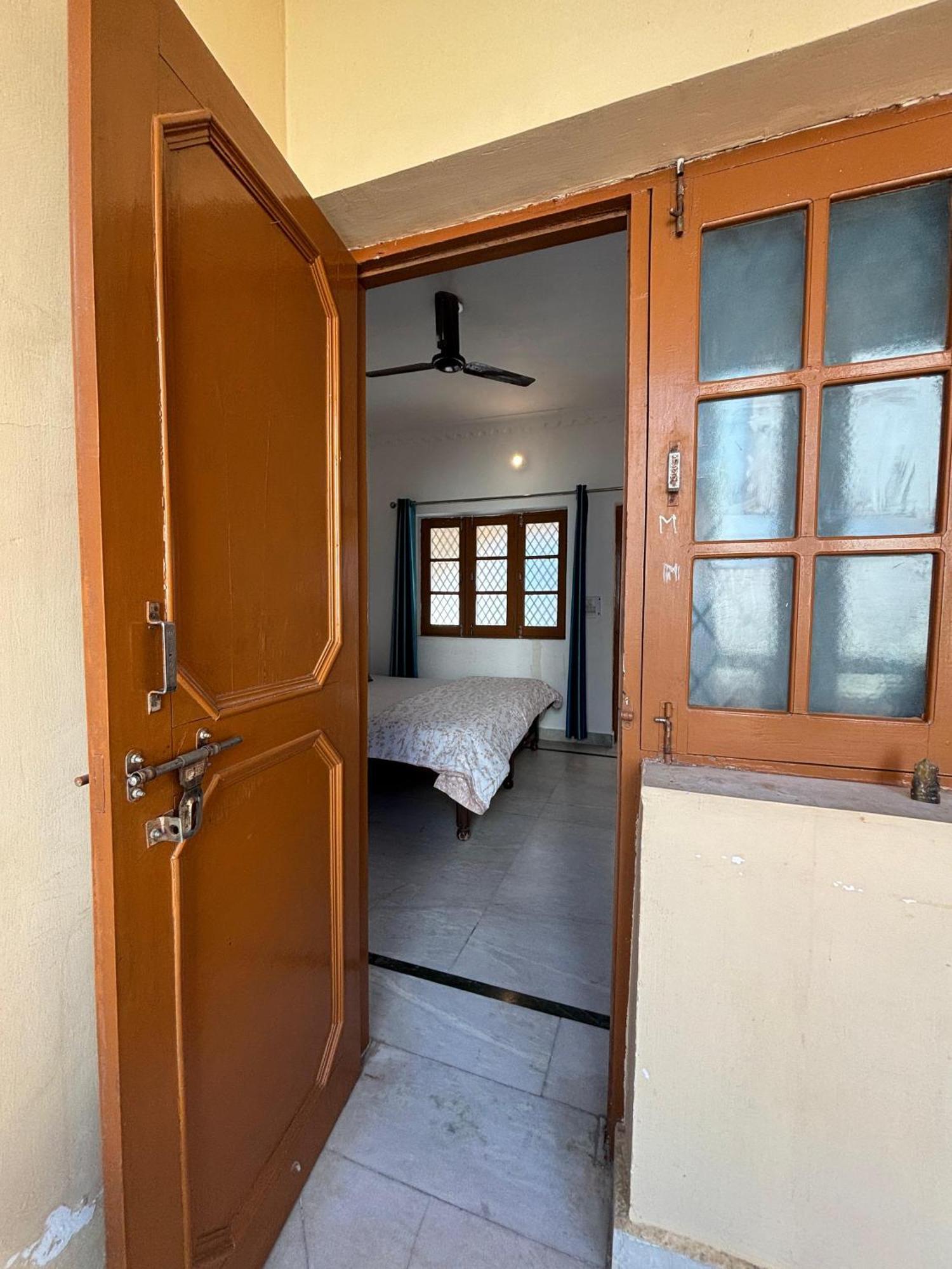Prakruti Guest house