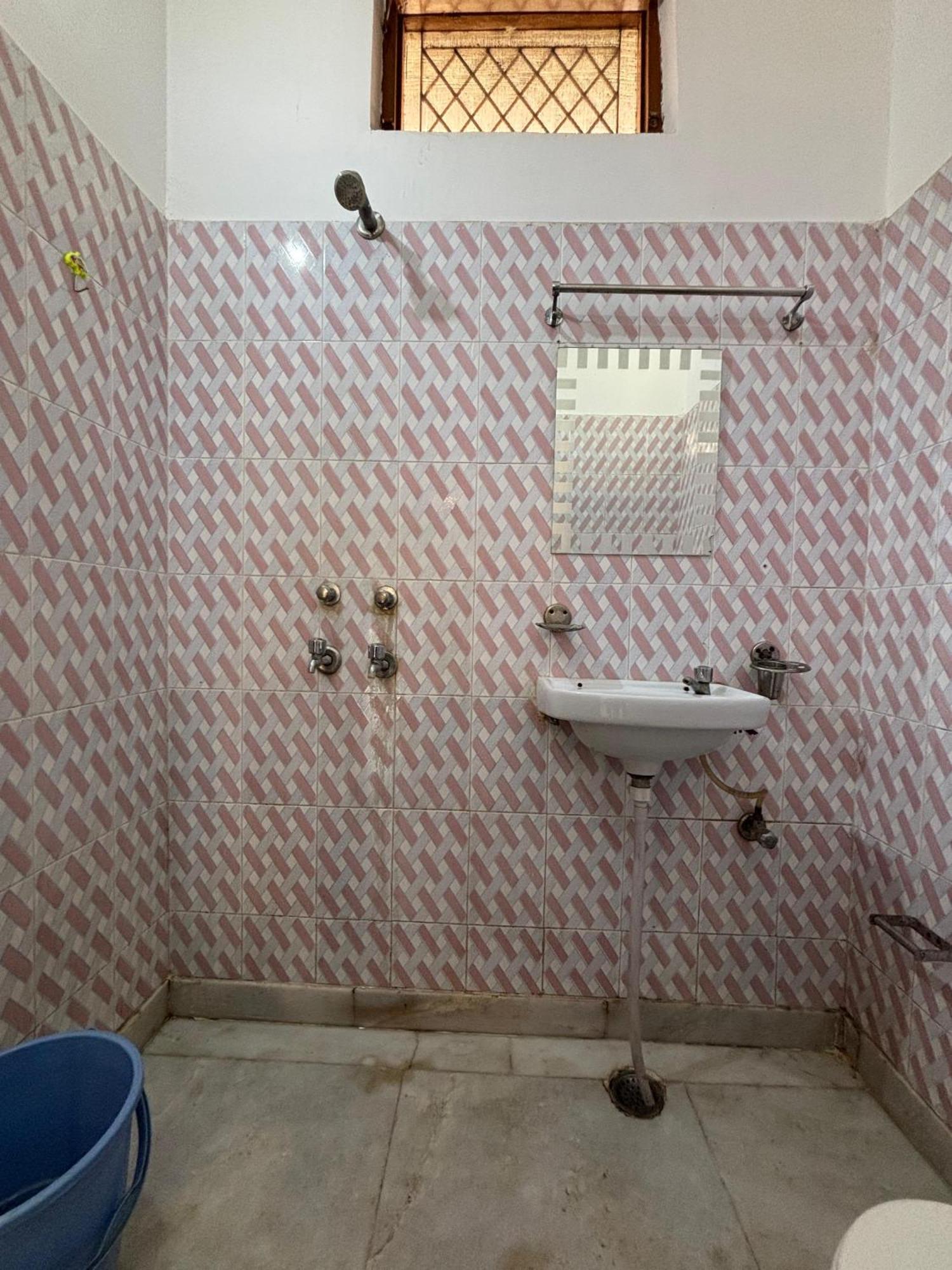 Guest house Prakruti