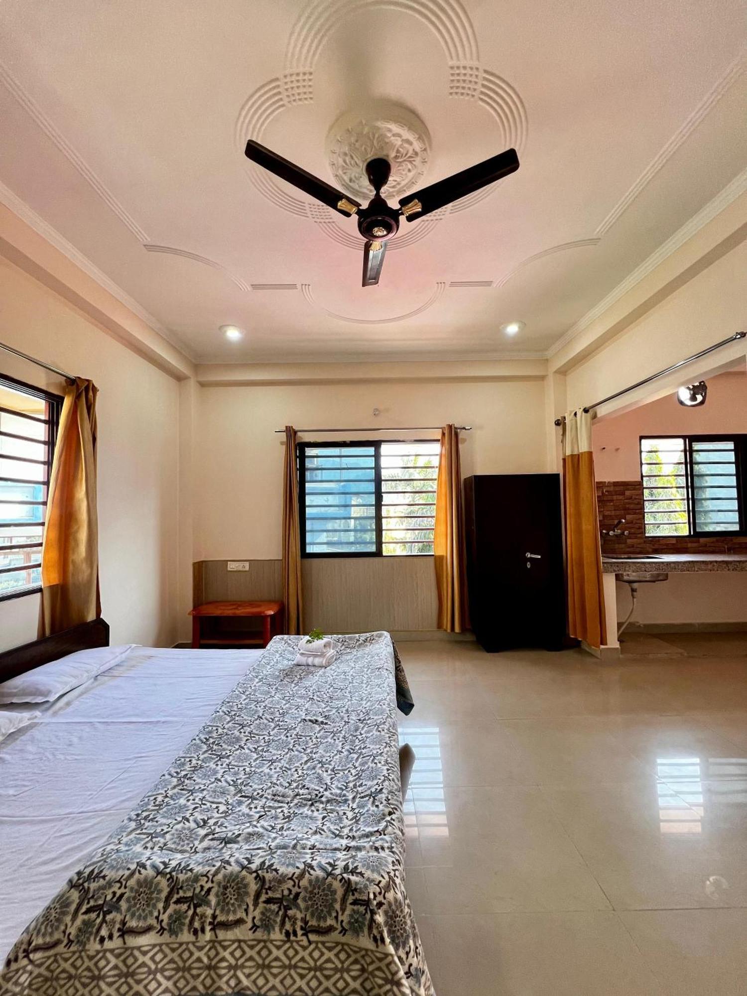 Prakruti Guest house