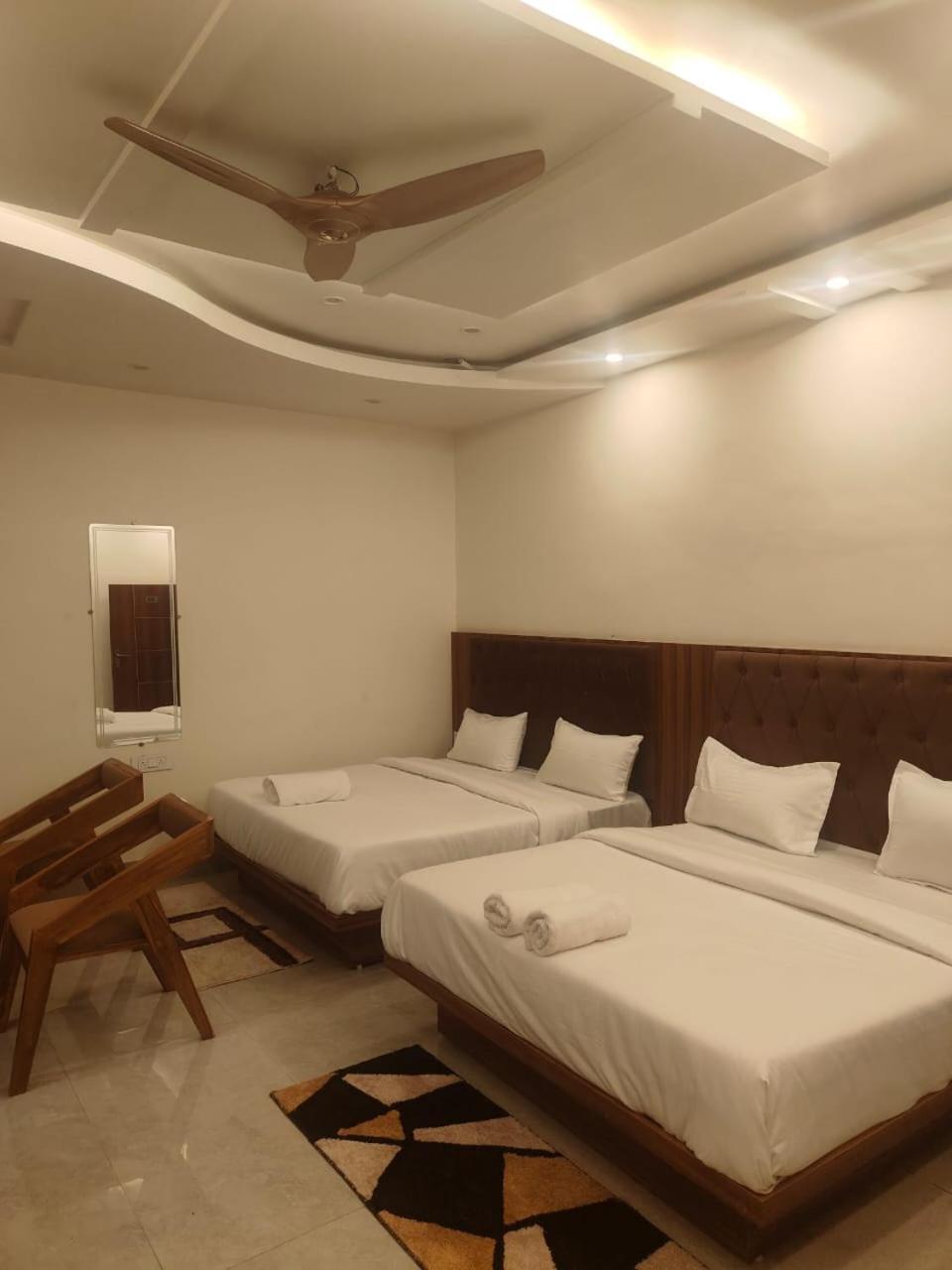Aroma Resort *