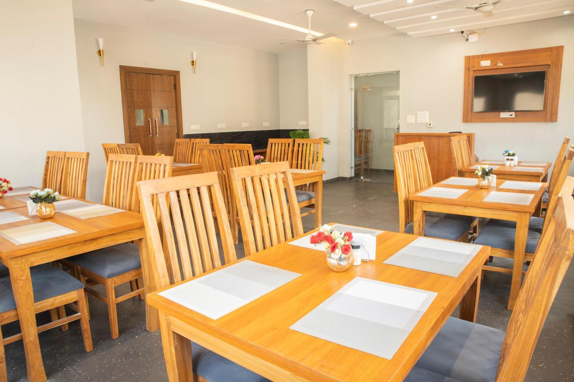 Perfectstayz Laxmi Heritage Rishikesh