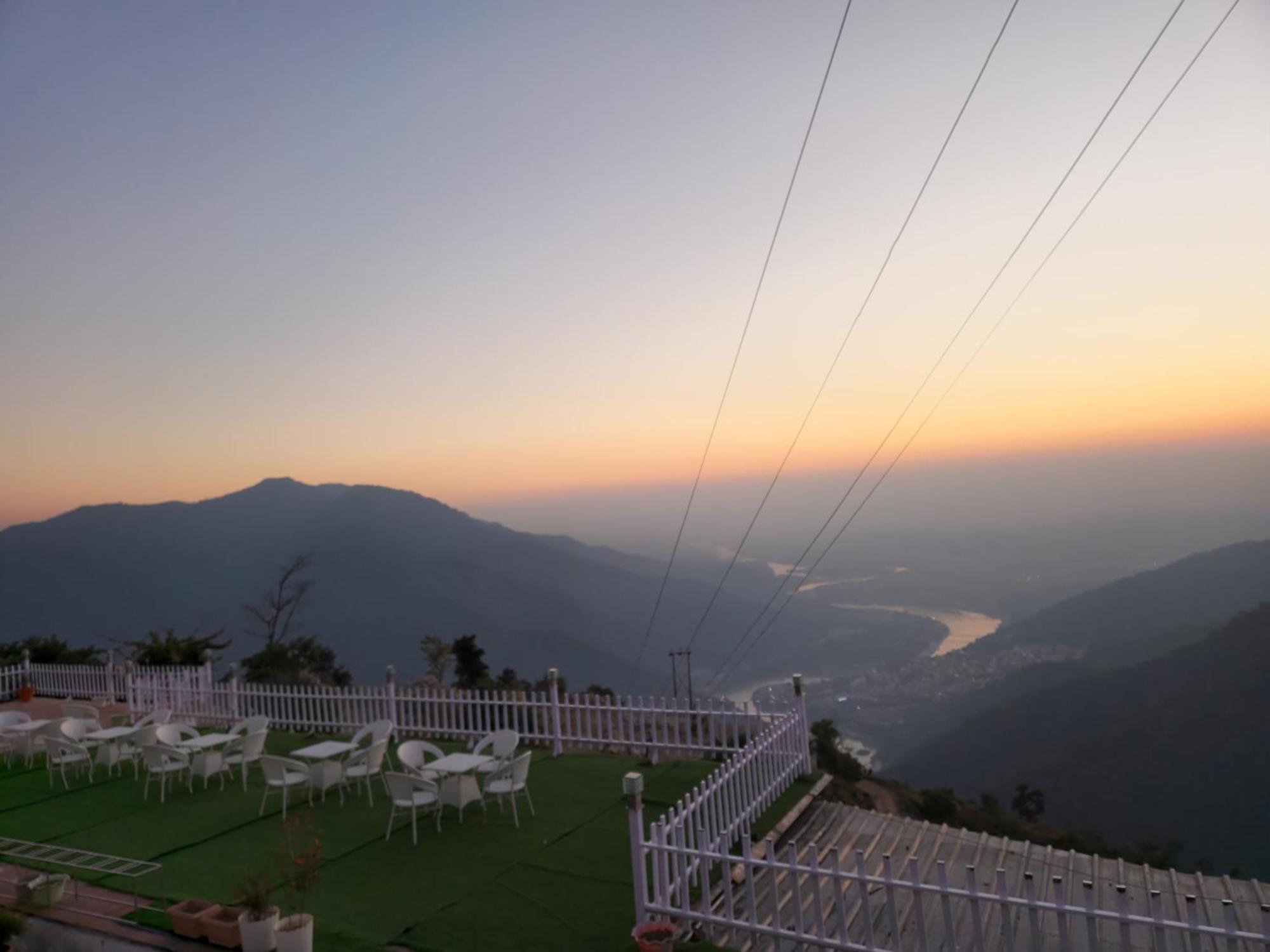 Resort Navira Hills - Glamping Dome In