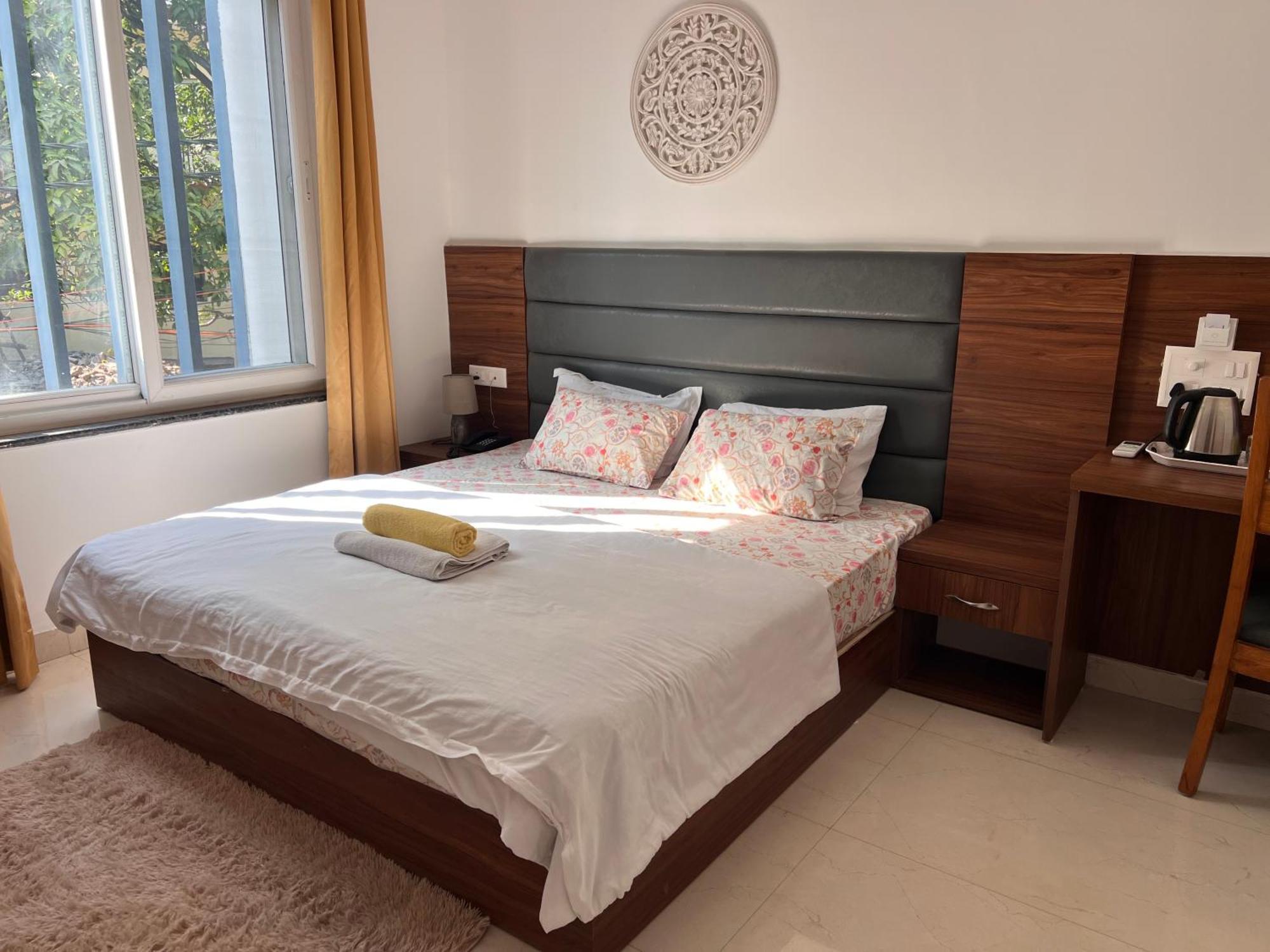 Ima Ganga - Aesthetic, Quite Mountain View With Netflix, Free Airport Pickup For Booking More Than 7 Nights, Elevator, Backup, Heater In Upper Tapovan Apartment *