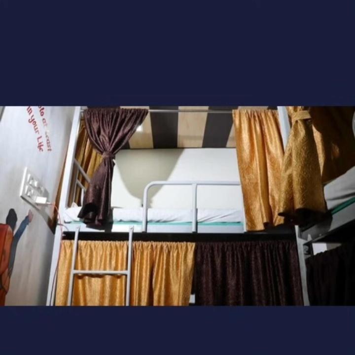 Hotel Royal Respite - Luxury Comfort ! Travellers Delight ! Budget Friendly ! Prime Location ! Guest Favourite Rishikesh