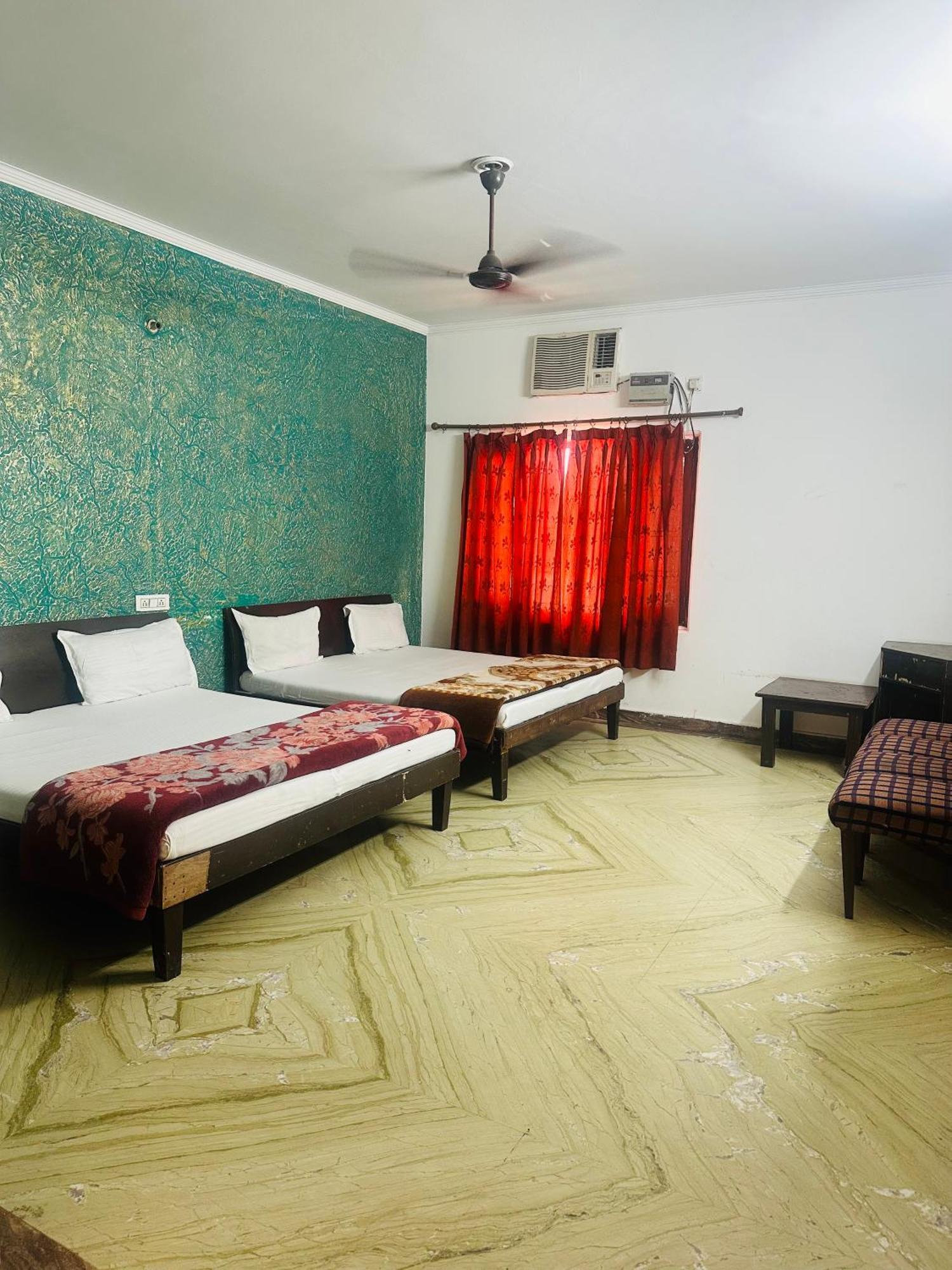 Mj Comfort Hotel 3*