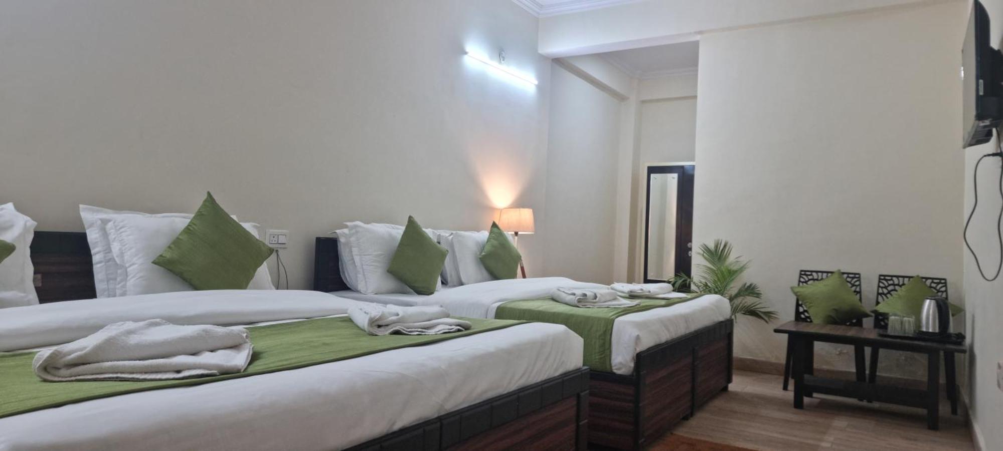Hotel Foothill By Around Rishikesh