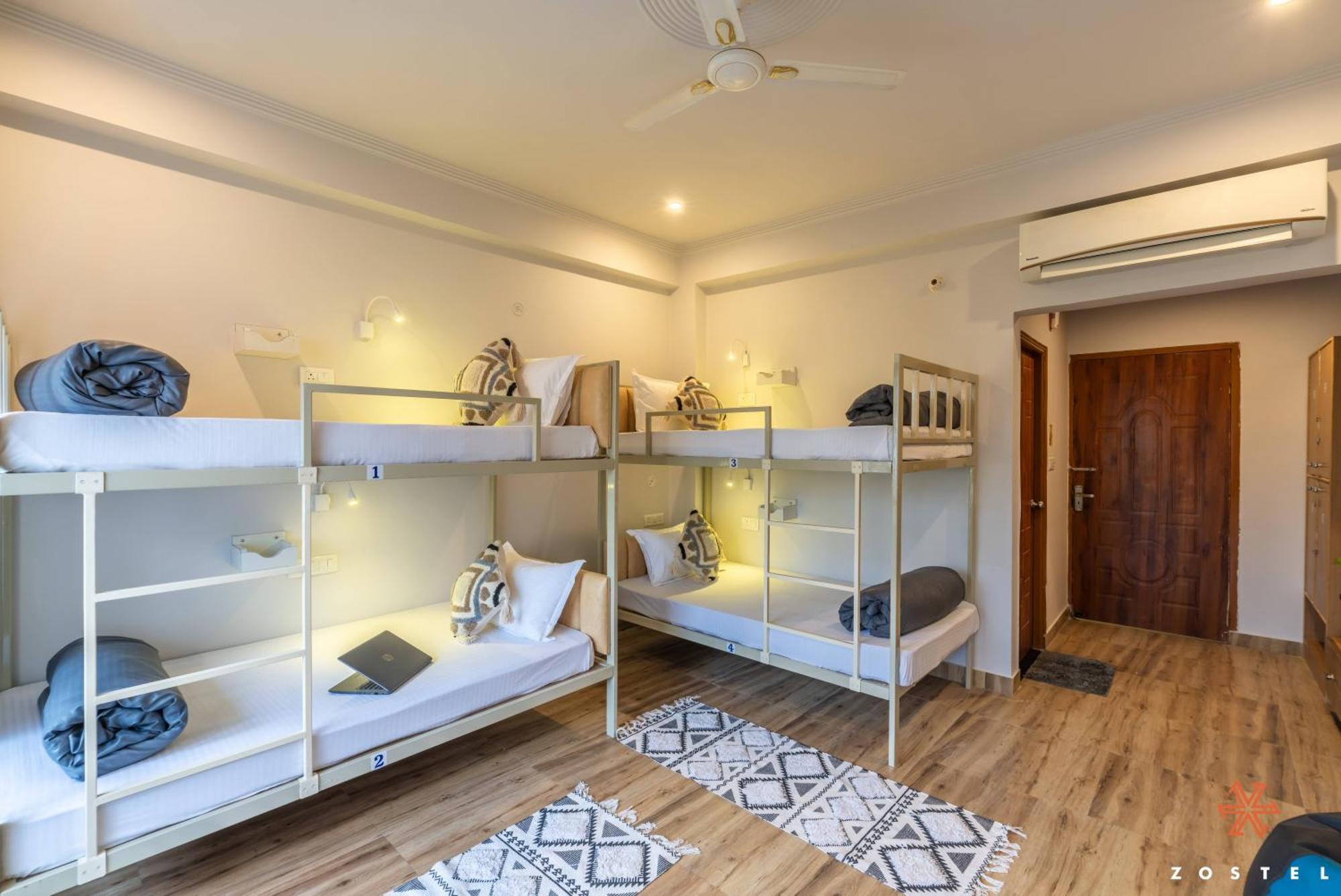 Zostel Rishikesh, Tapovan Hostel