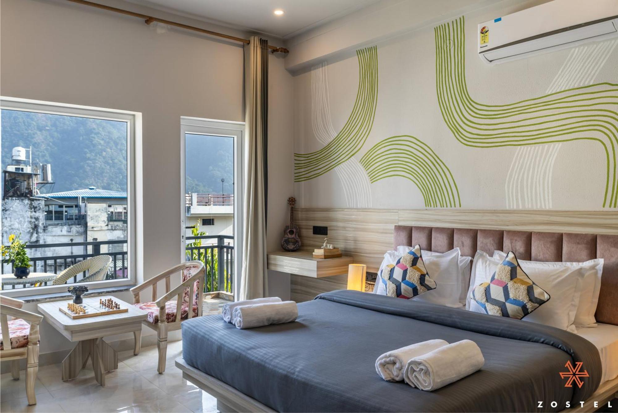 Zostel Rishikesh, Tapovan Hostel