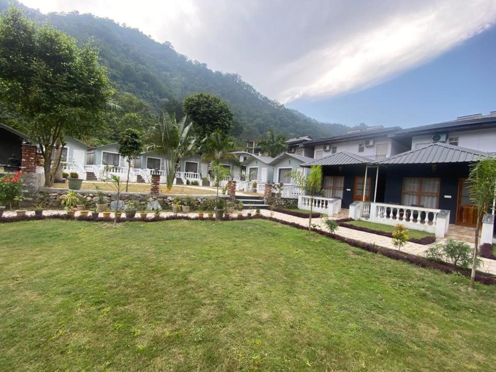 Glampers Resort
