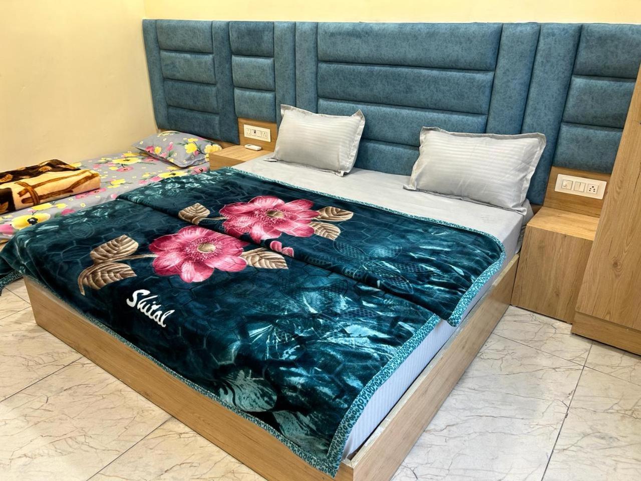 Guest house Avadh