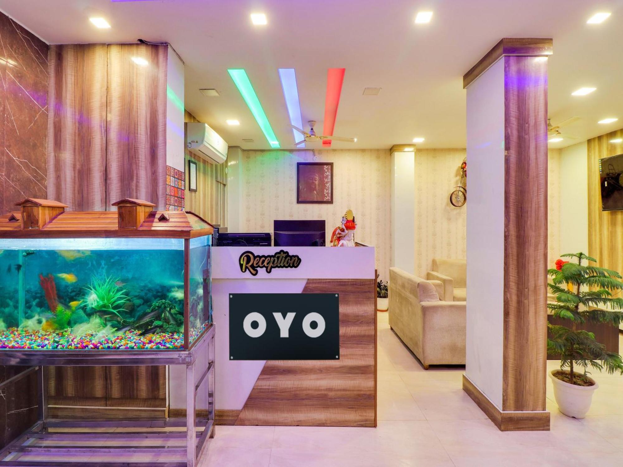 Townhouse Club & Rooftop-cafe Hotel 4*