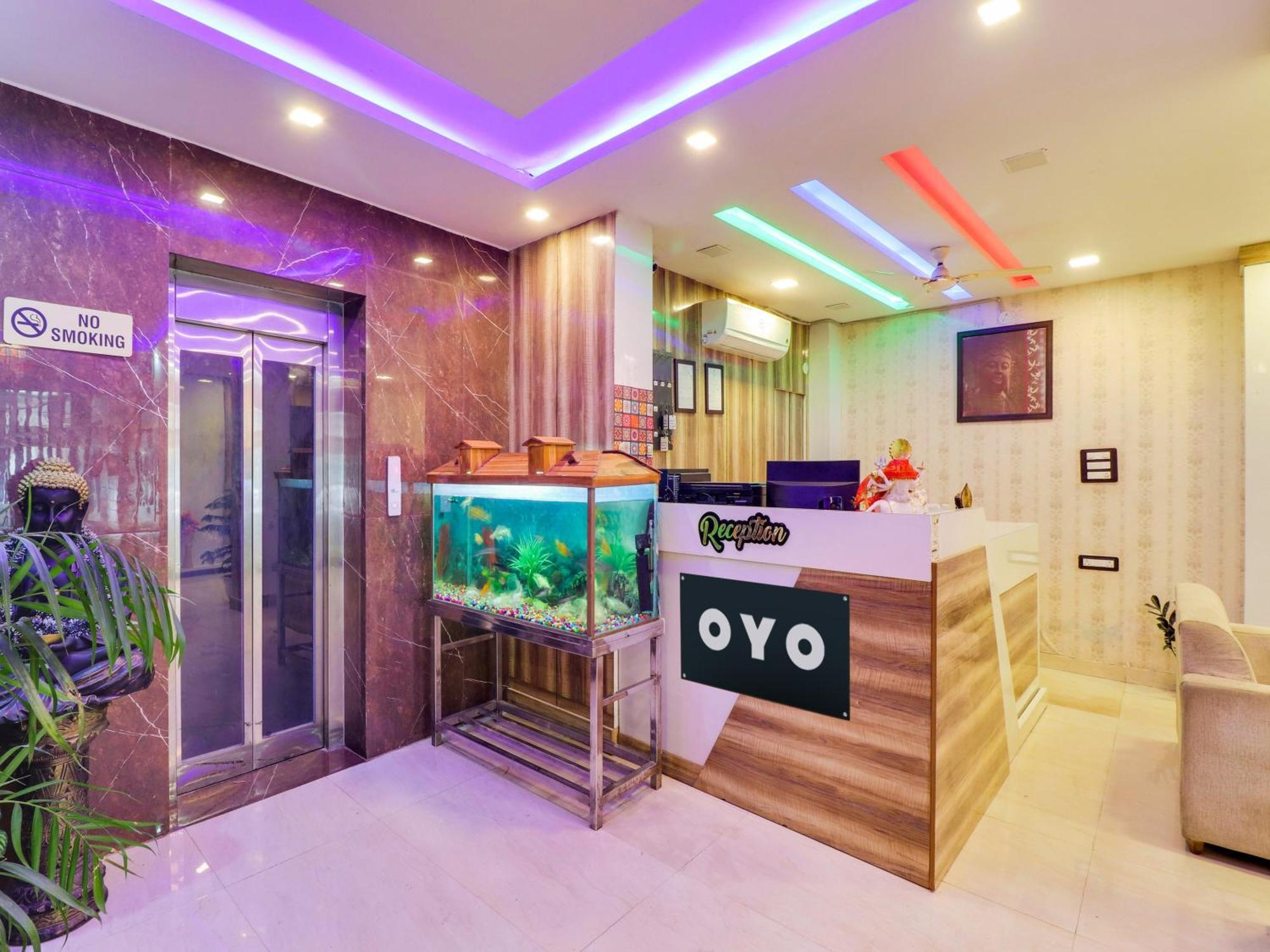Hotel Townhouse Club & Rooftop-cafe Rishikesh