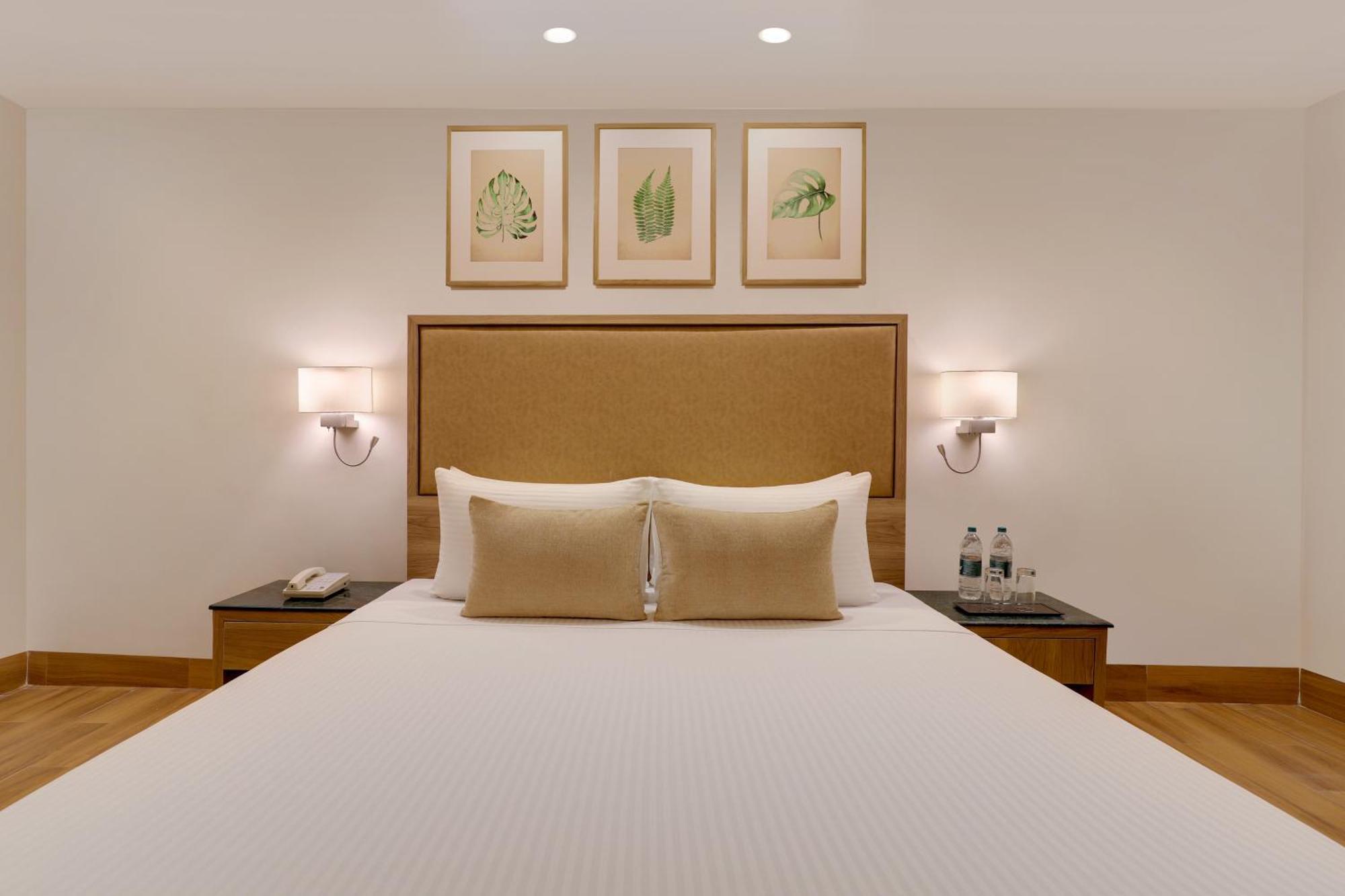 Lemon Tree Hotel, Hotel 4*