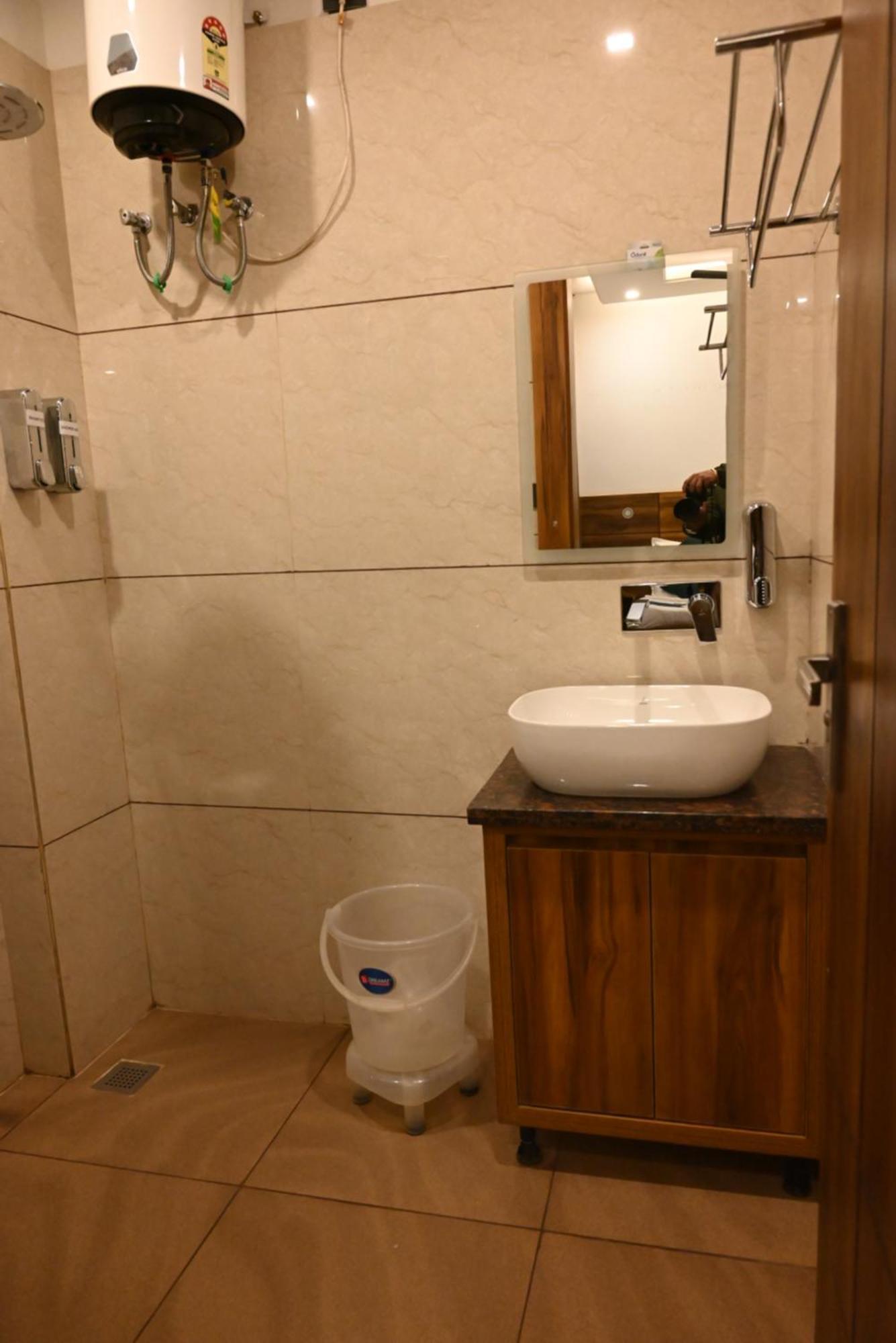 Vaidik Ganga Hotel Rishikesh