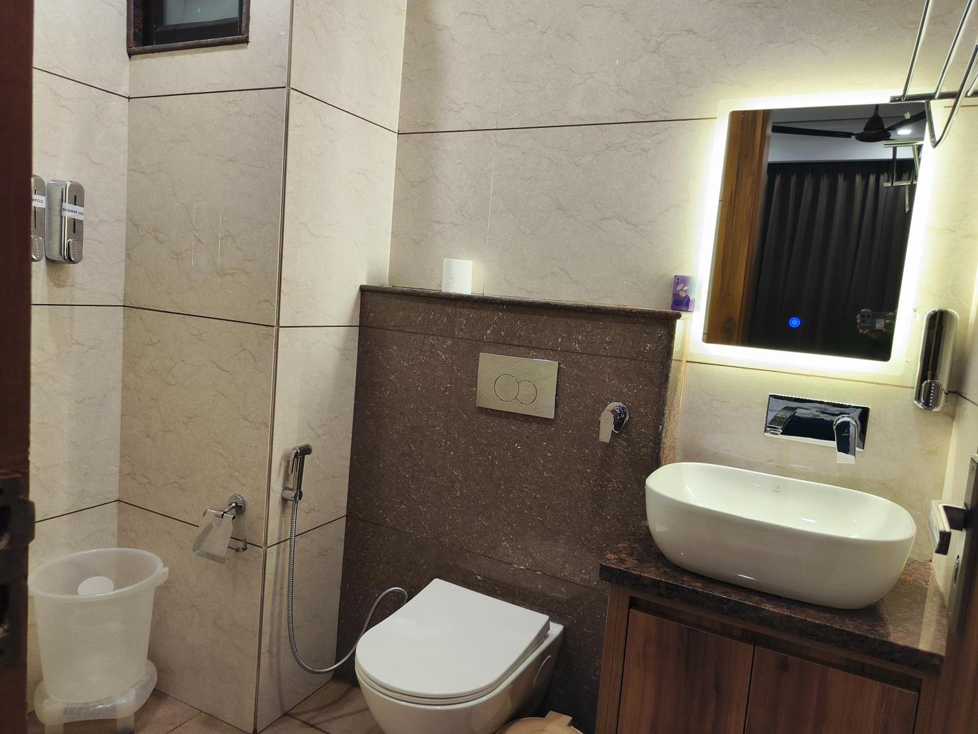 Vaidik Ganga Hotel