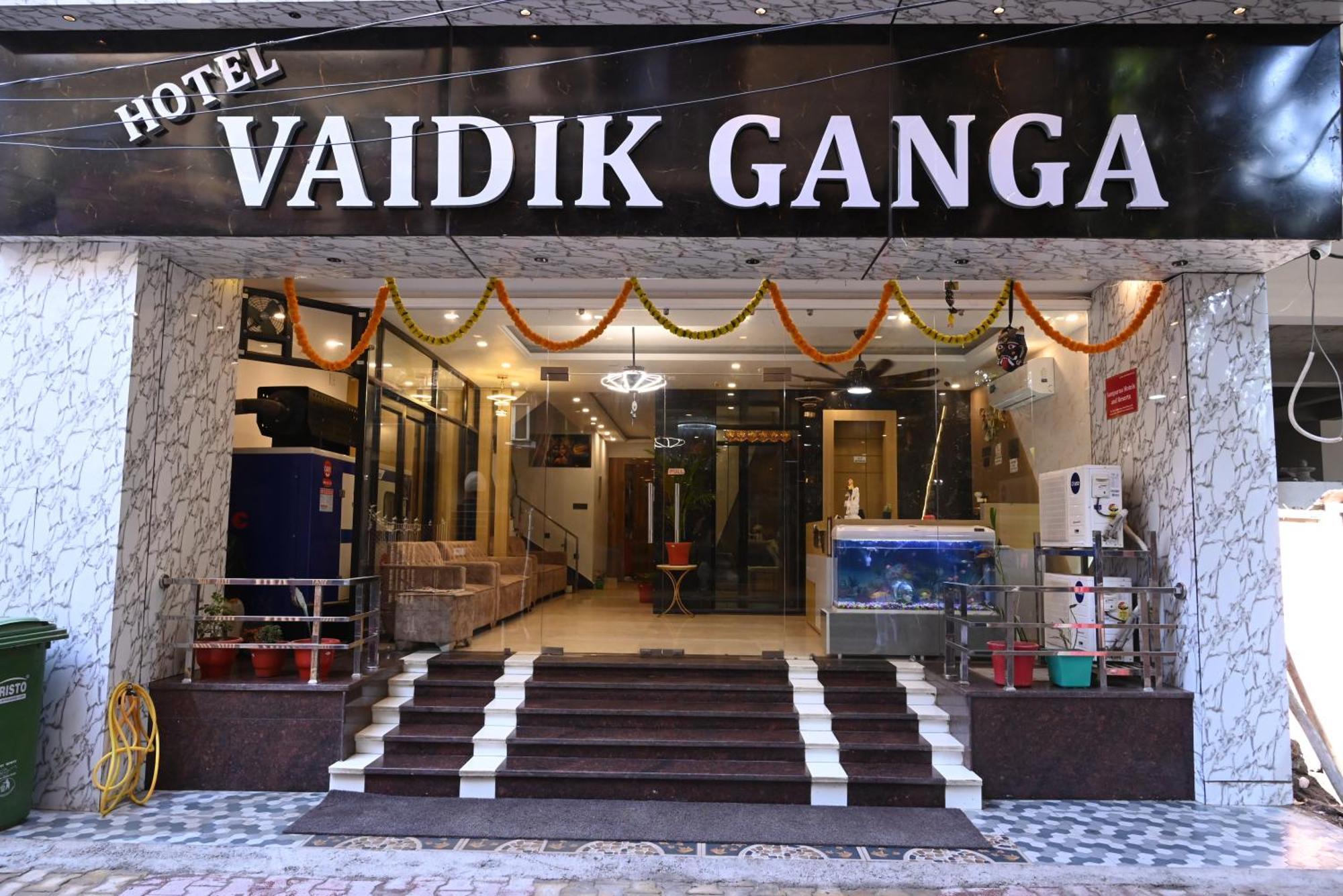 Hotel Vaidik Ganga 3*