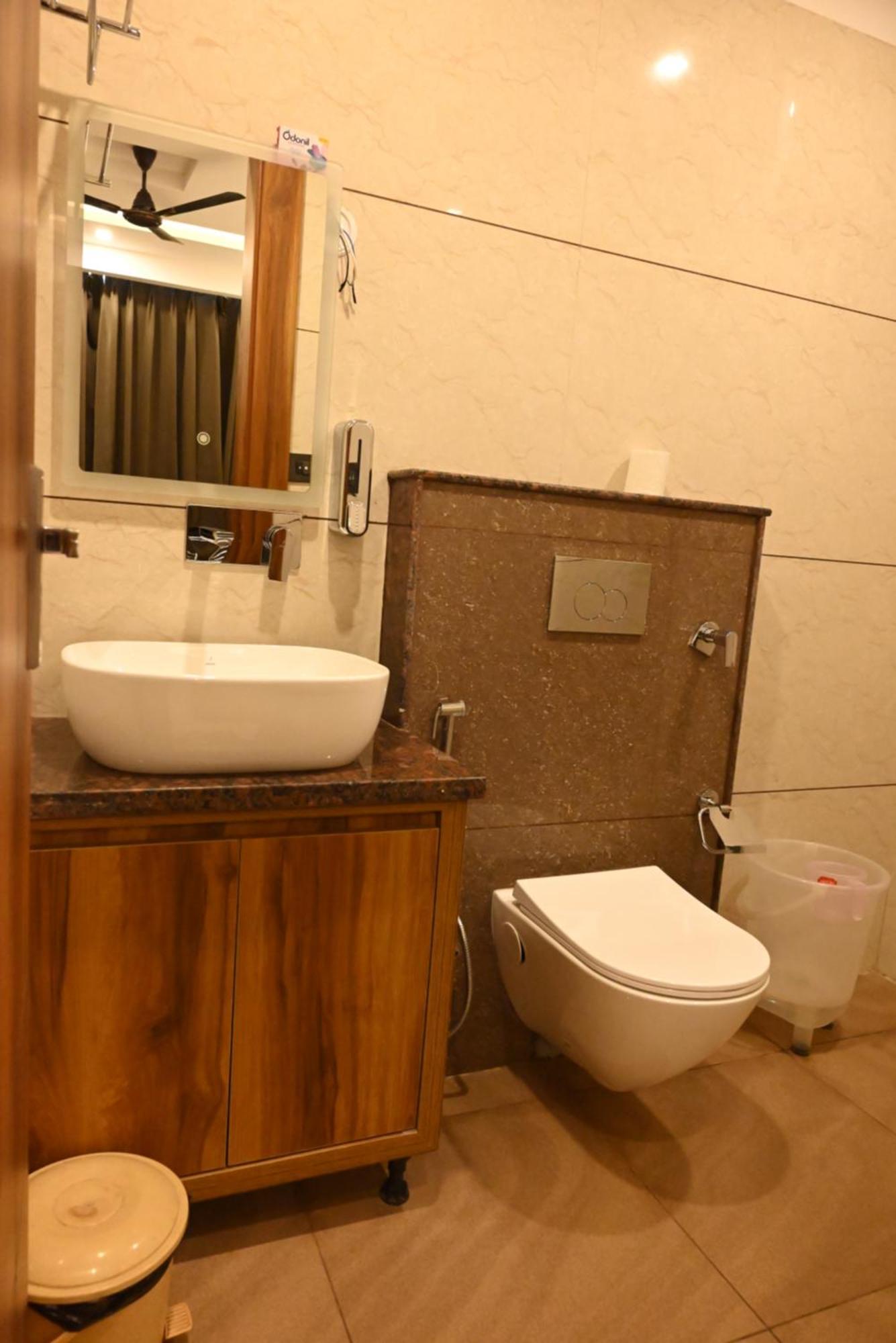 Vaidik Ganga 3*