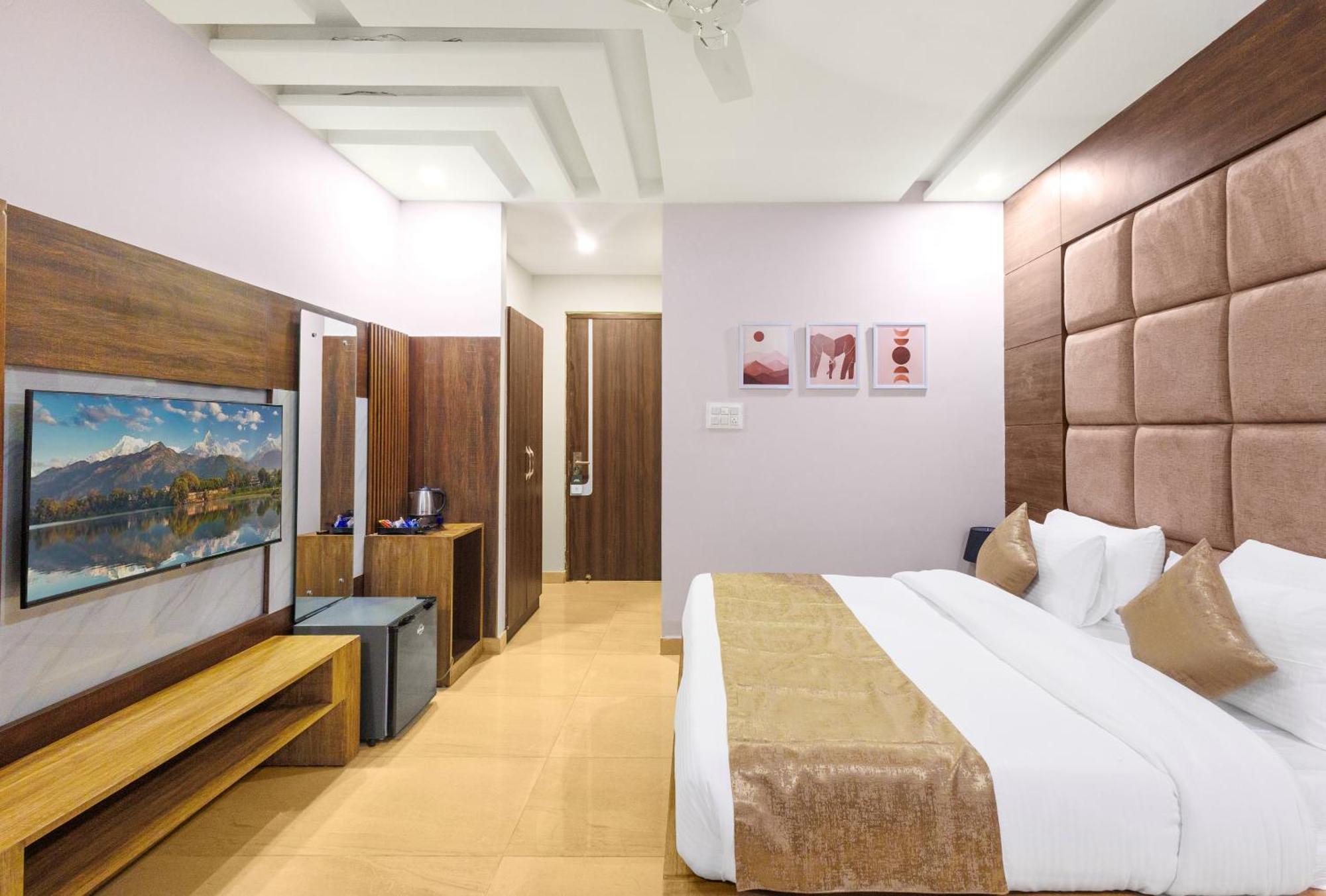 Stone Wood Hotel, Hotel Rishikesh